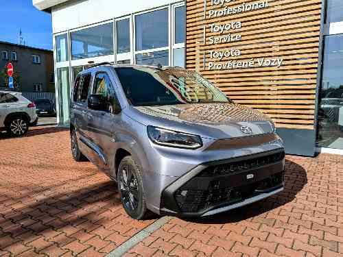 Toyota ProAce City Verso 1,5D 130K 4×2 6MT FAMILY