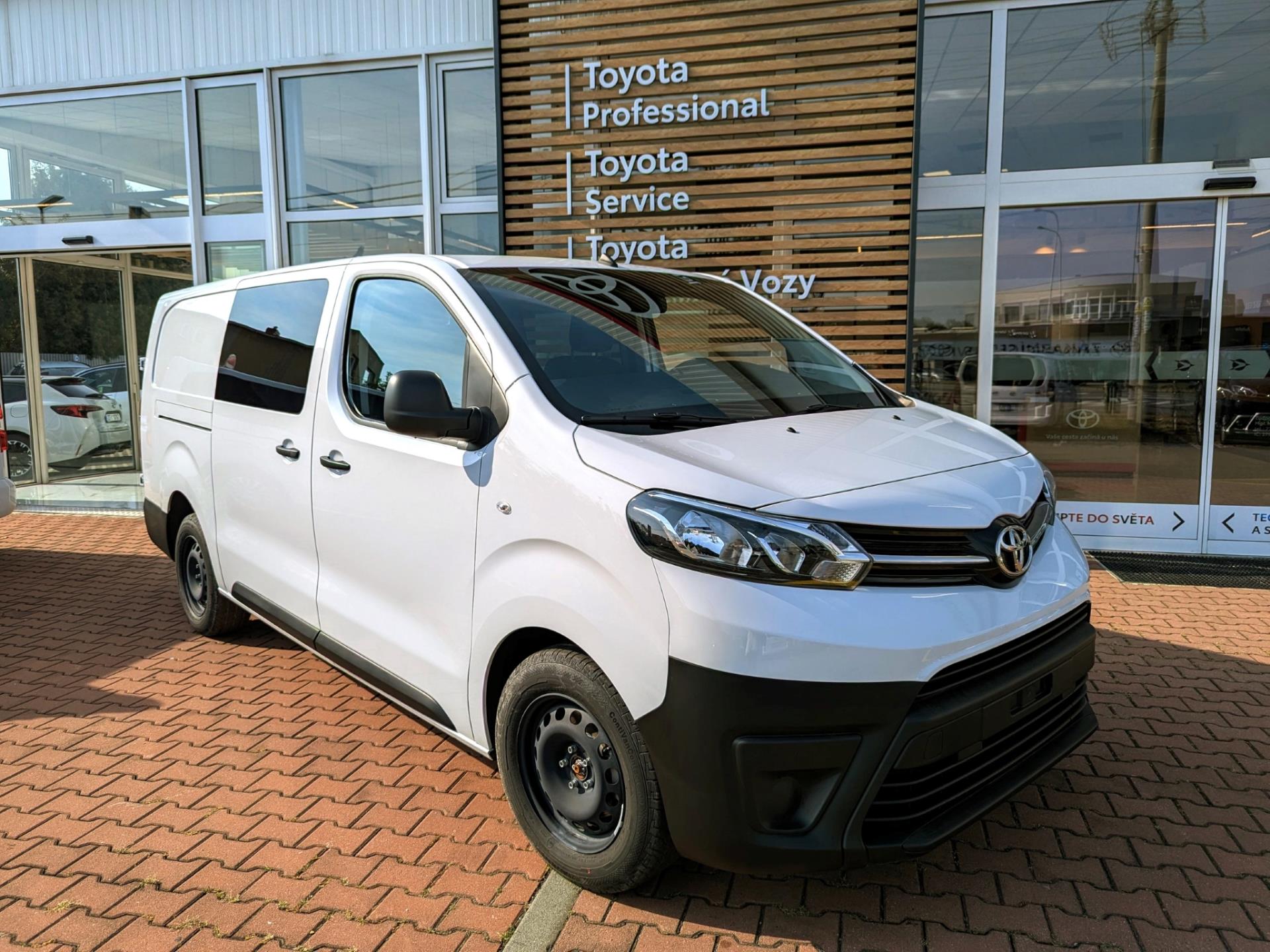 Toyota ProAce 2,0 D 140K  6MT CREW CAB
