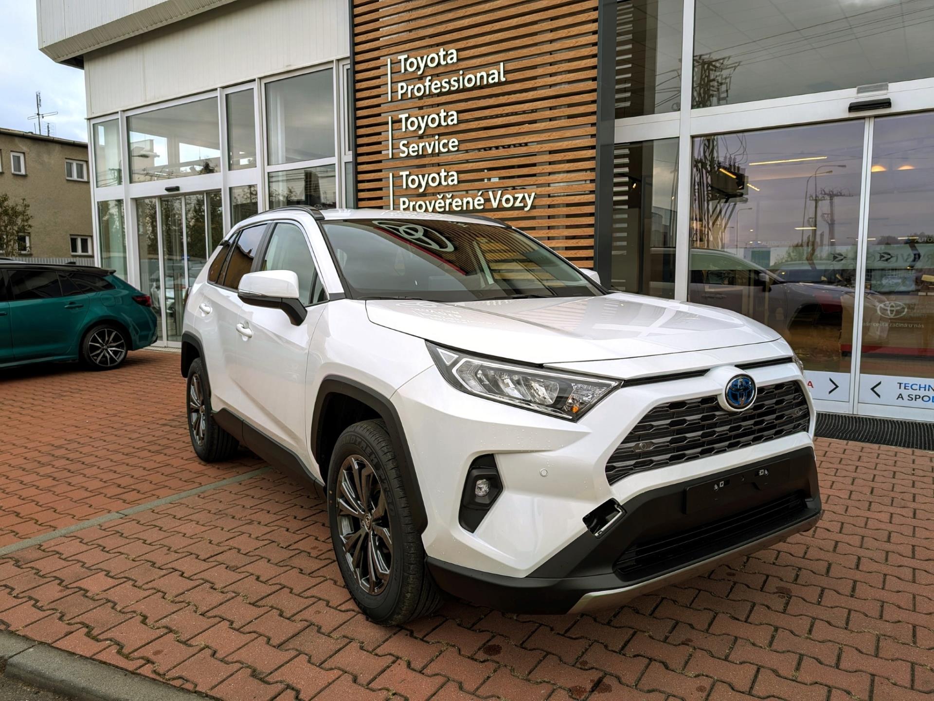 Toyota RAV4 2,5 HEV 4X4 COMFORT STYLE