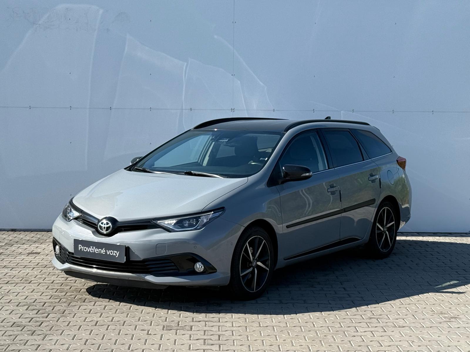 Toyota Auris 1.6 VVT-i Selection