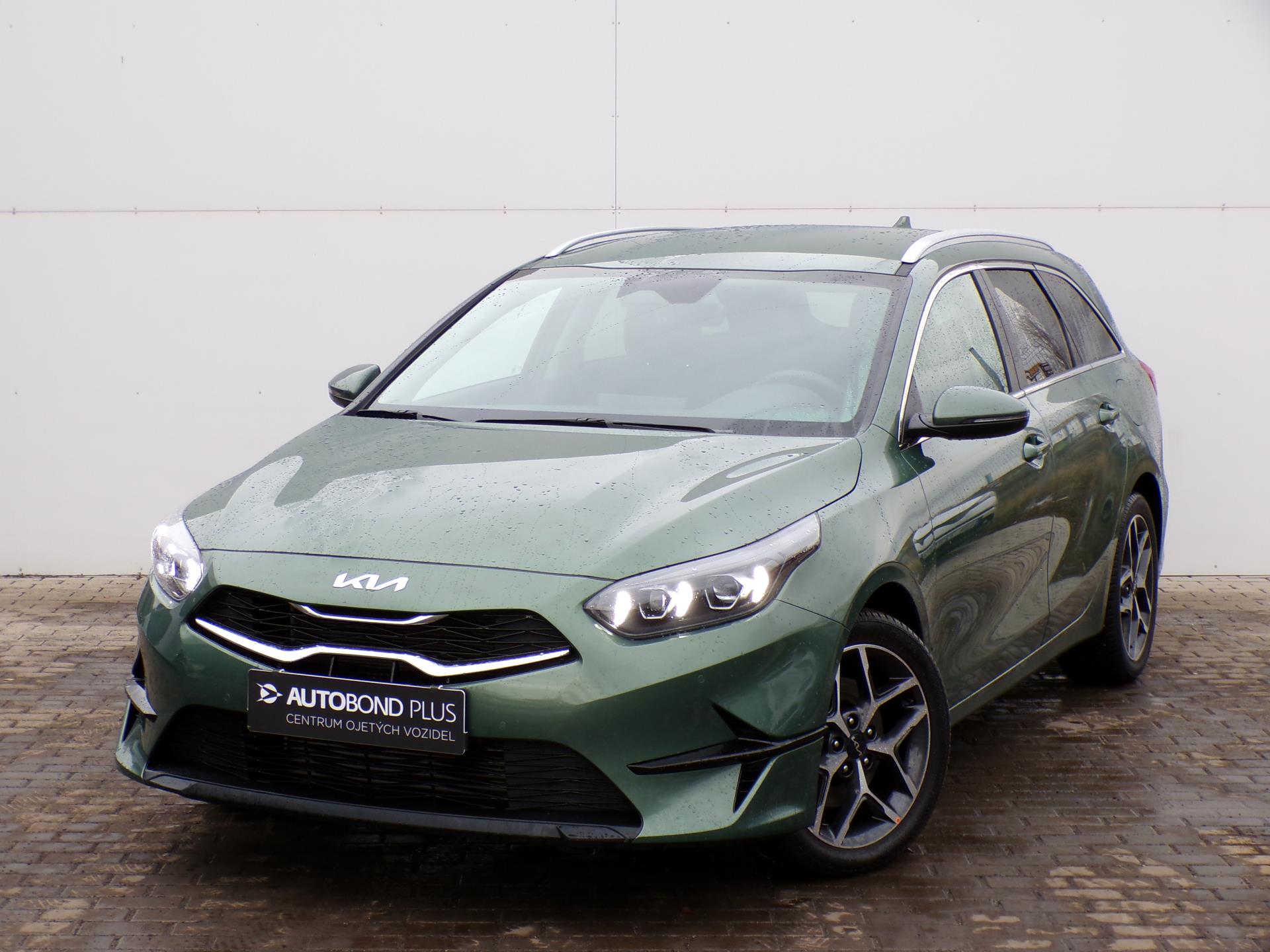 KIA Ceed 1.5 T-GDi 7DCT TOP Business