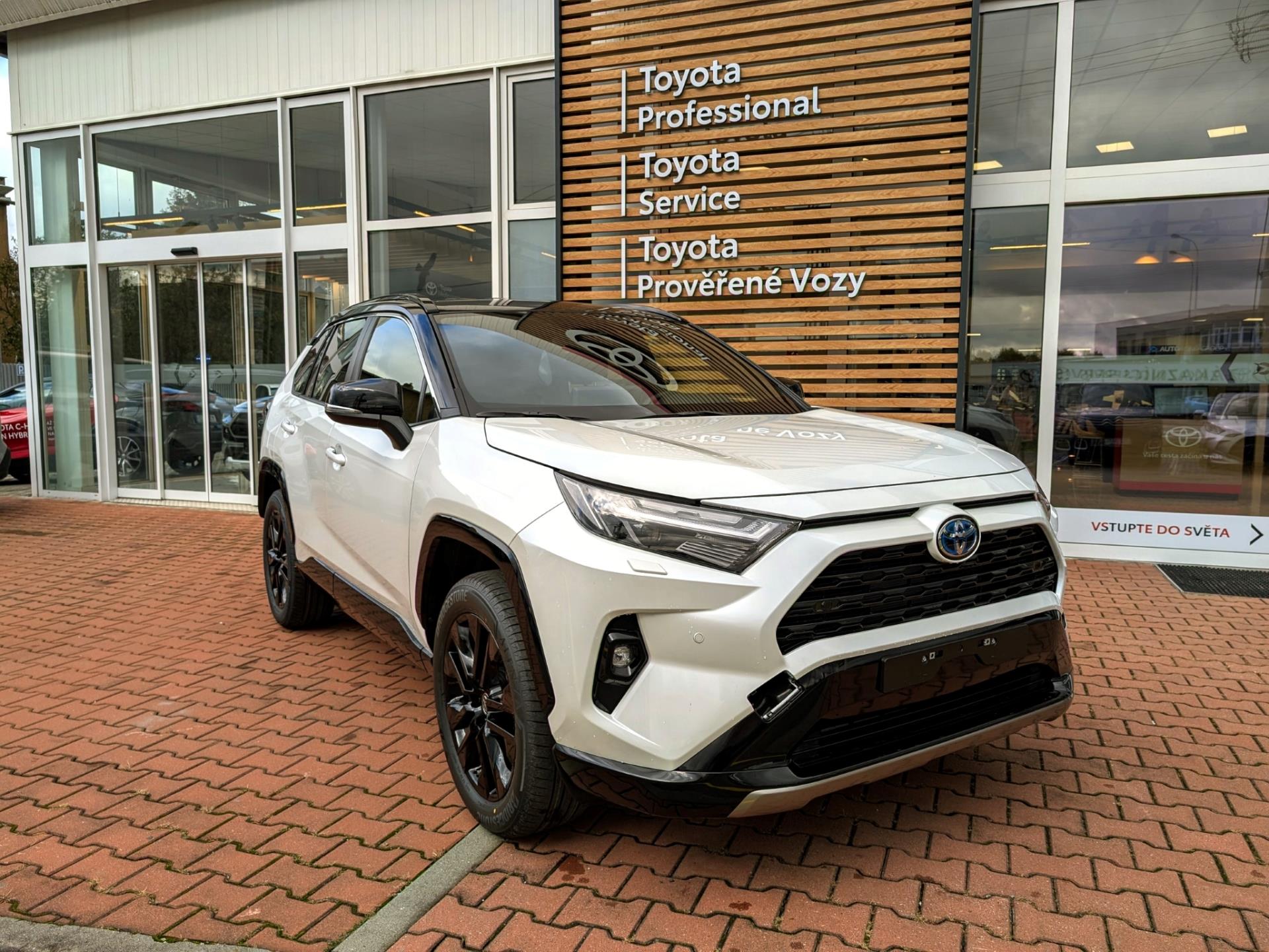 Toyota RAV4 2,5 HEV 4×2 SELECTION
