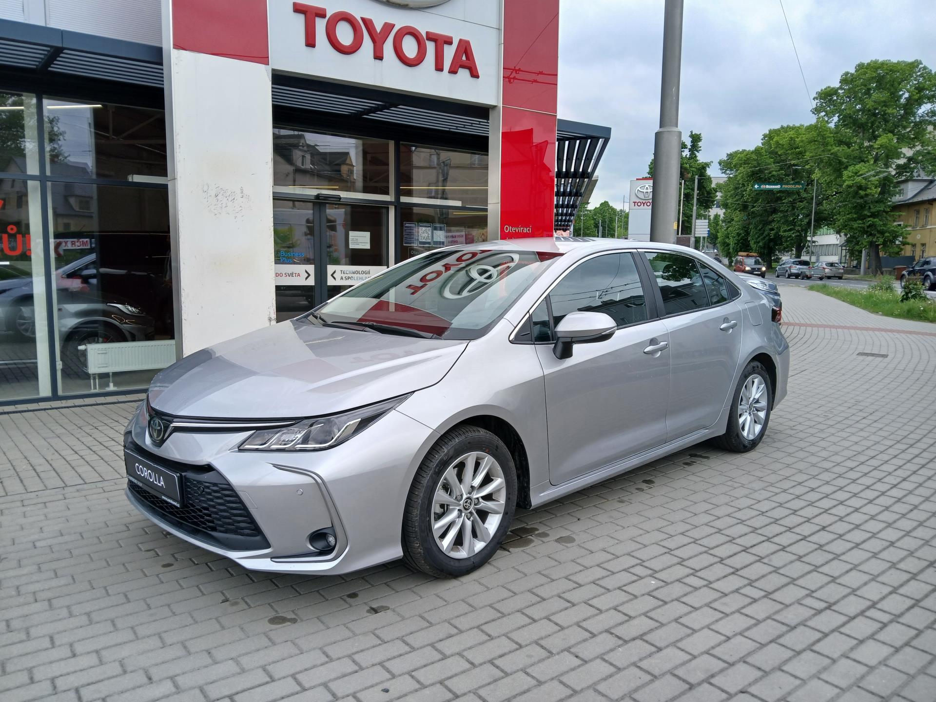 Toyota Corolla 1.5 Benzín 6MT Comfort Tech