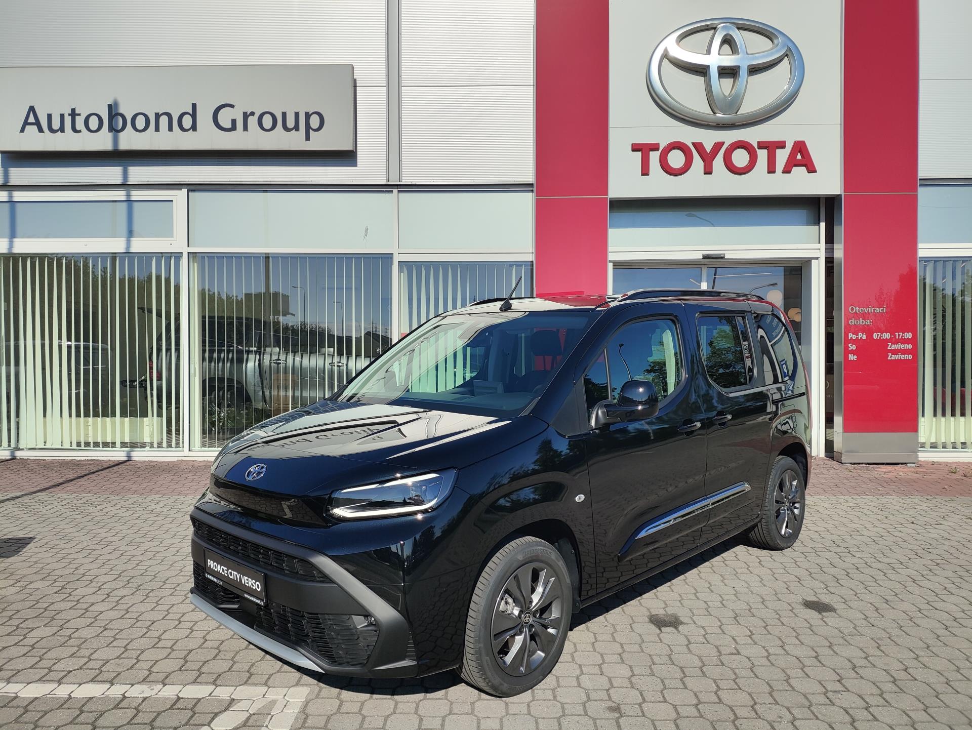 Toyota Proace City Verso 1.2T 6MT Family
