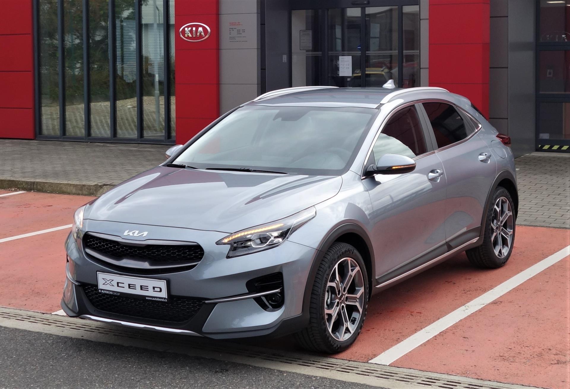 KIA XCeed EXCLUSIVE 1,5 T-GDi 6MT+WINTER
