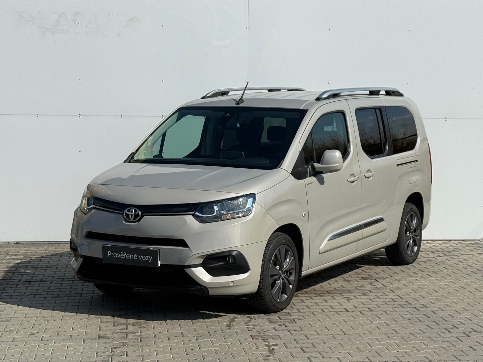 Toyota Proace City Verso 1.5 D4-D Family Long