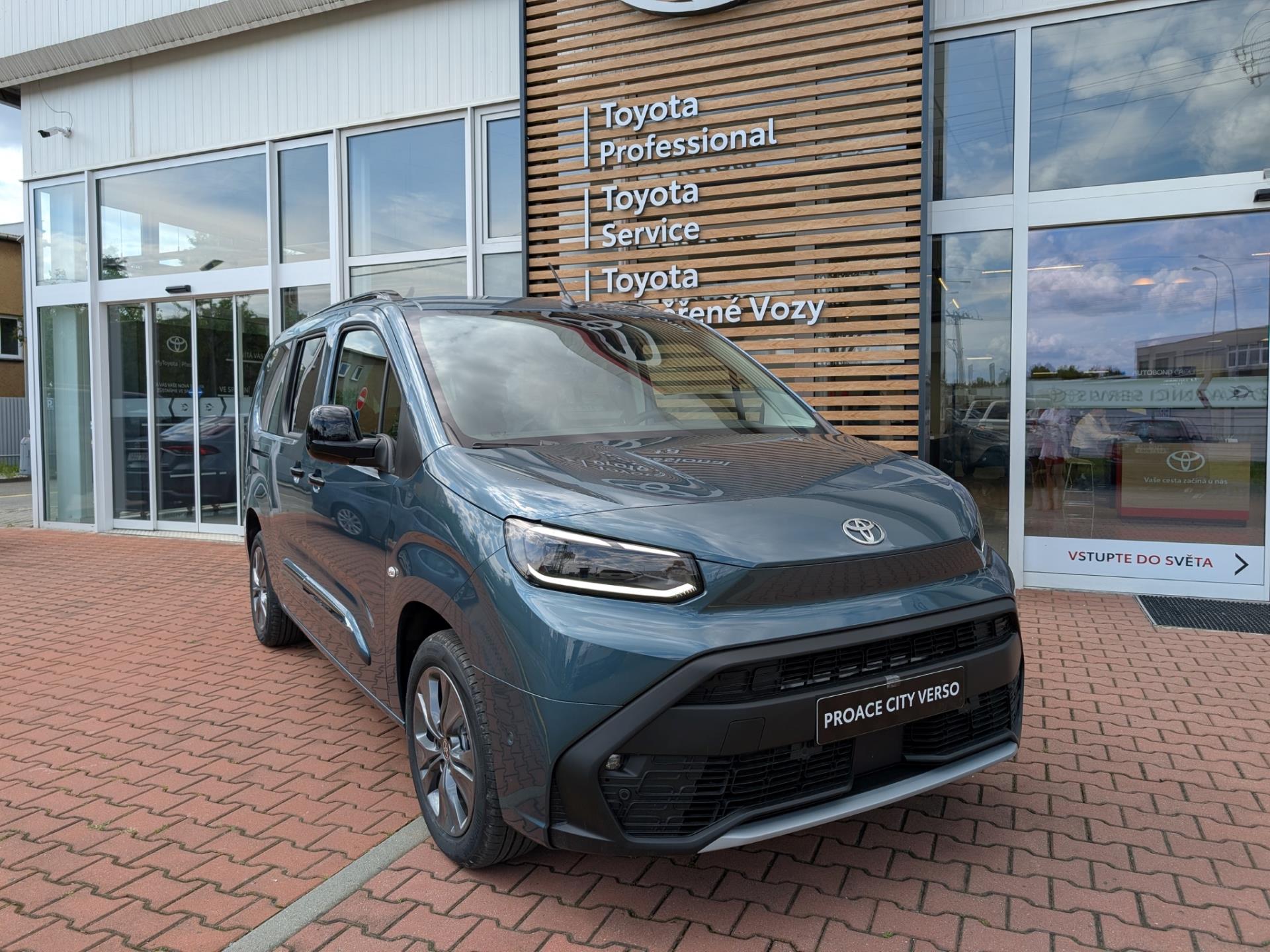 Toyota Proace City Verso 1,5D 130K 8AT VIP 7 MÍST
