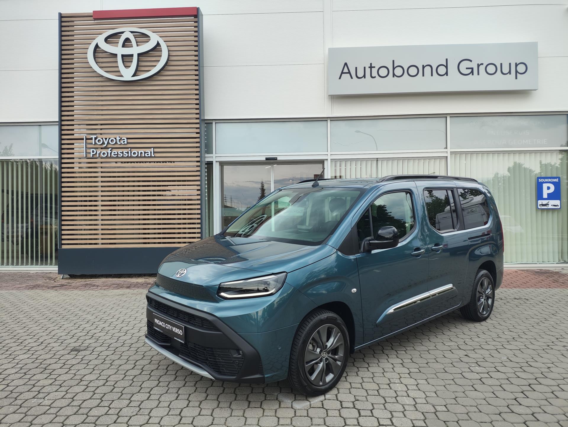 Toyota Proace City Verso 1.5D 8AT VIP 7S + Tažné + Zimní pneu
