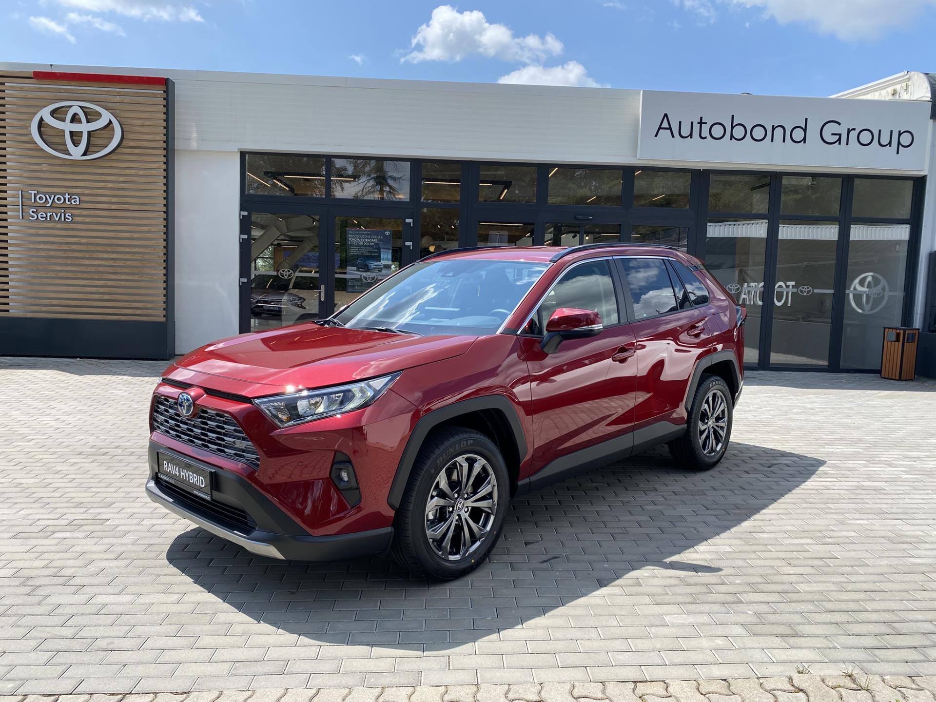 Toyota RAV4 2.5 HEV 4×4 Comfort Style + tažné