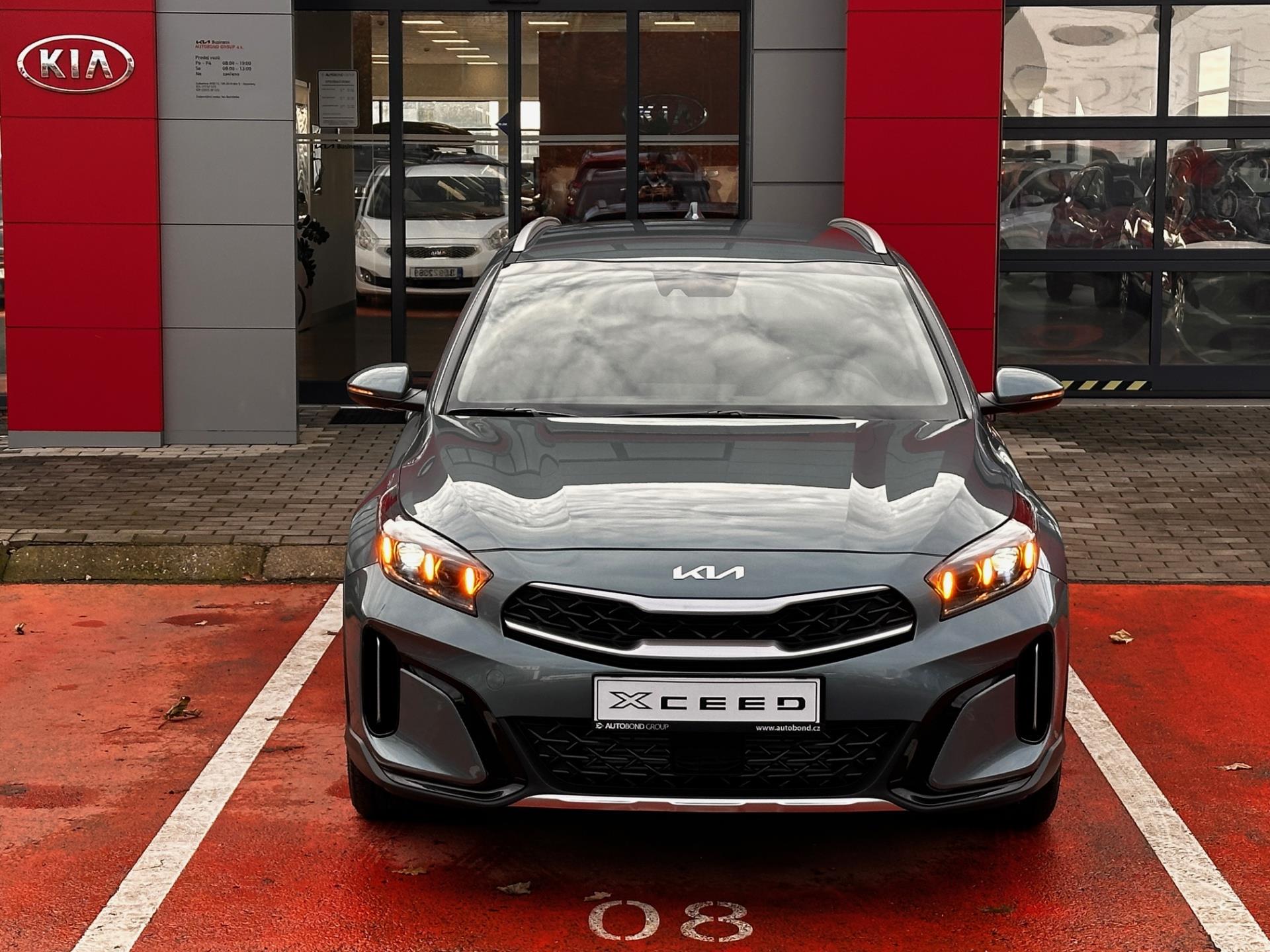 KIA XCeed 1,5 T-GDi 6MT EXCLUSIVE + WINTER