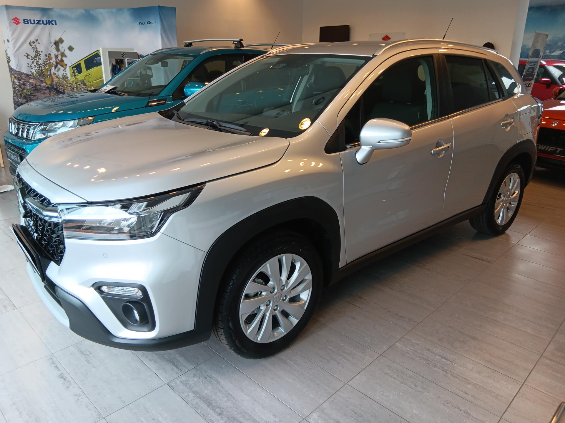 Suzuki S-Cross PREMIUM 1,4 HYBRID M/T 4×4 MY25