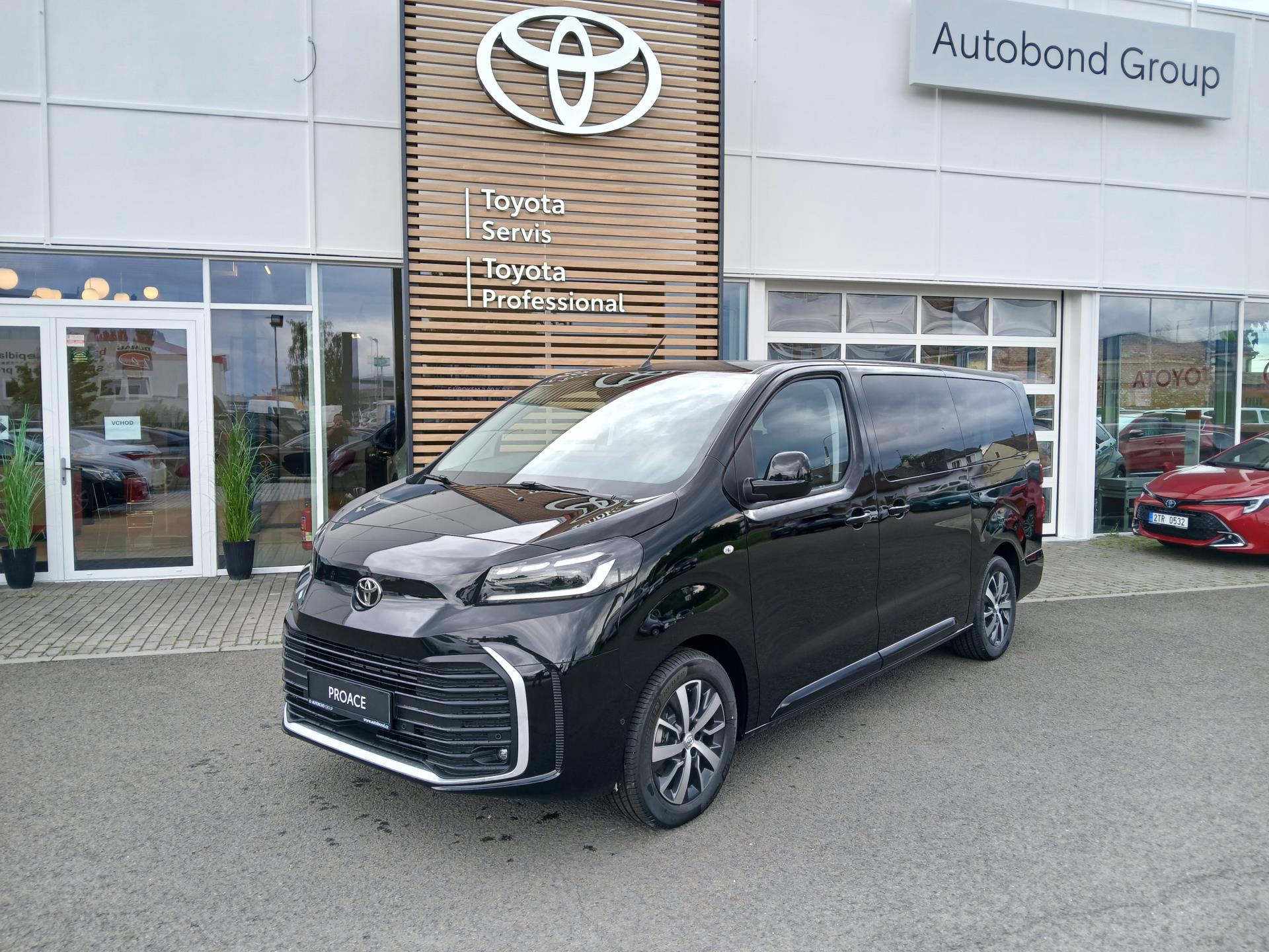 Toyota ProAce 2.0 D 8AT L2 Business + Comfort