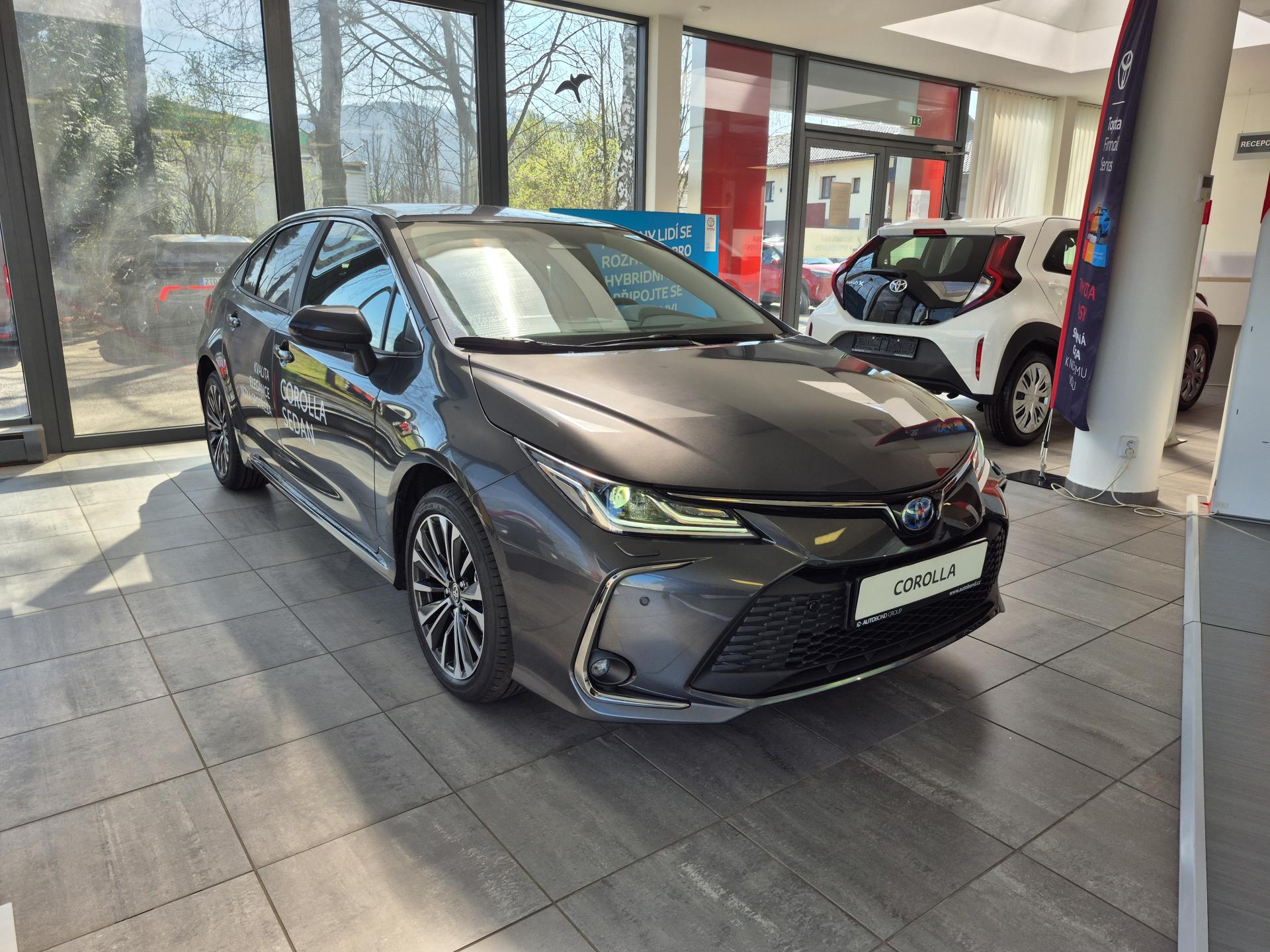 Toyota Corolla Style 1,8 Hybrid (140 k)