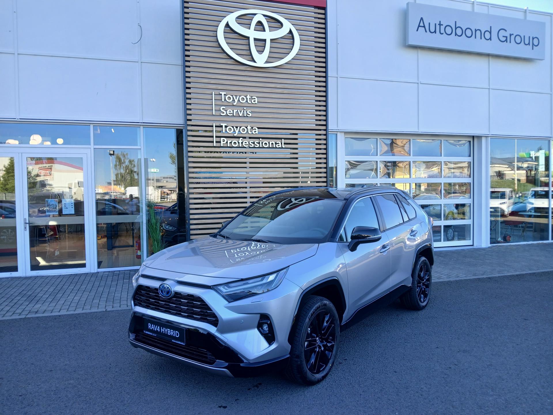 Toyota RAV4 2,5 HEV 222k e-CVT 4×4 Selection
