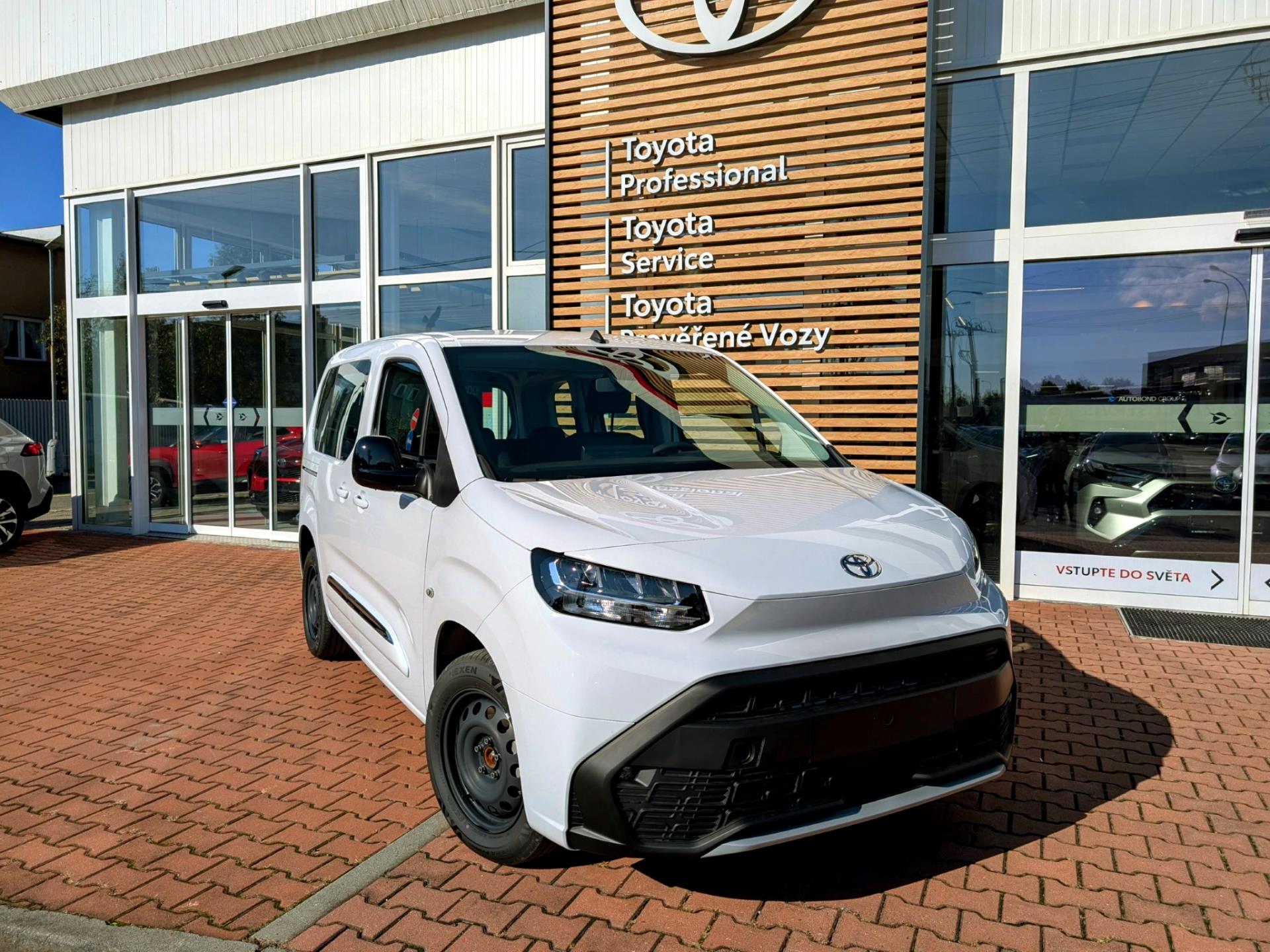 Toyota Proace City Verso 1,5 DIESEL 100k 4×2 6MT BUSINESS TAILGATE