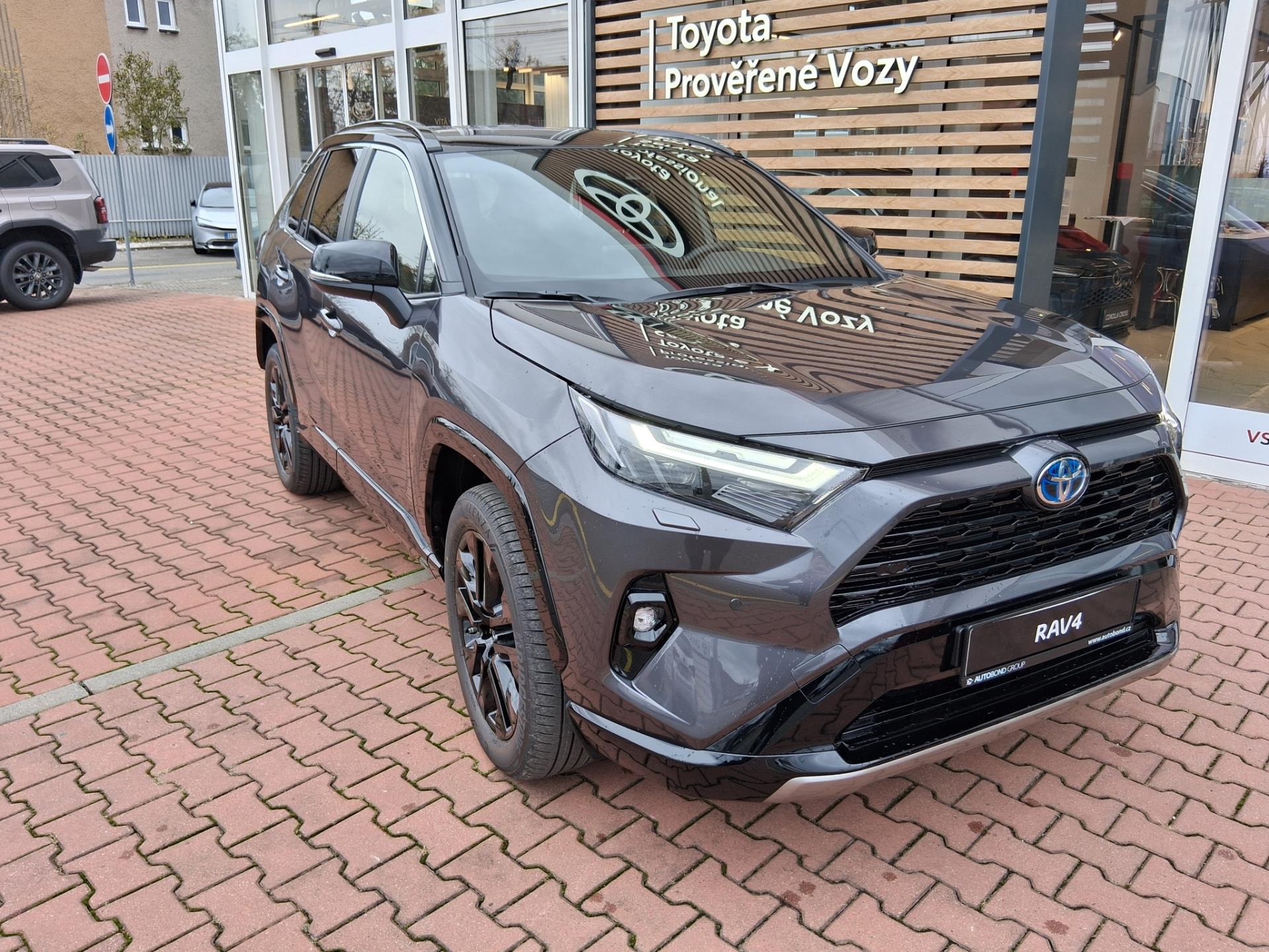 Toyota RAV4 2,5 HEV 4X4 SELECTION