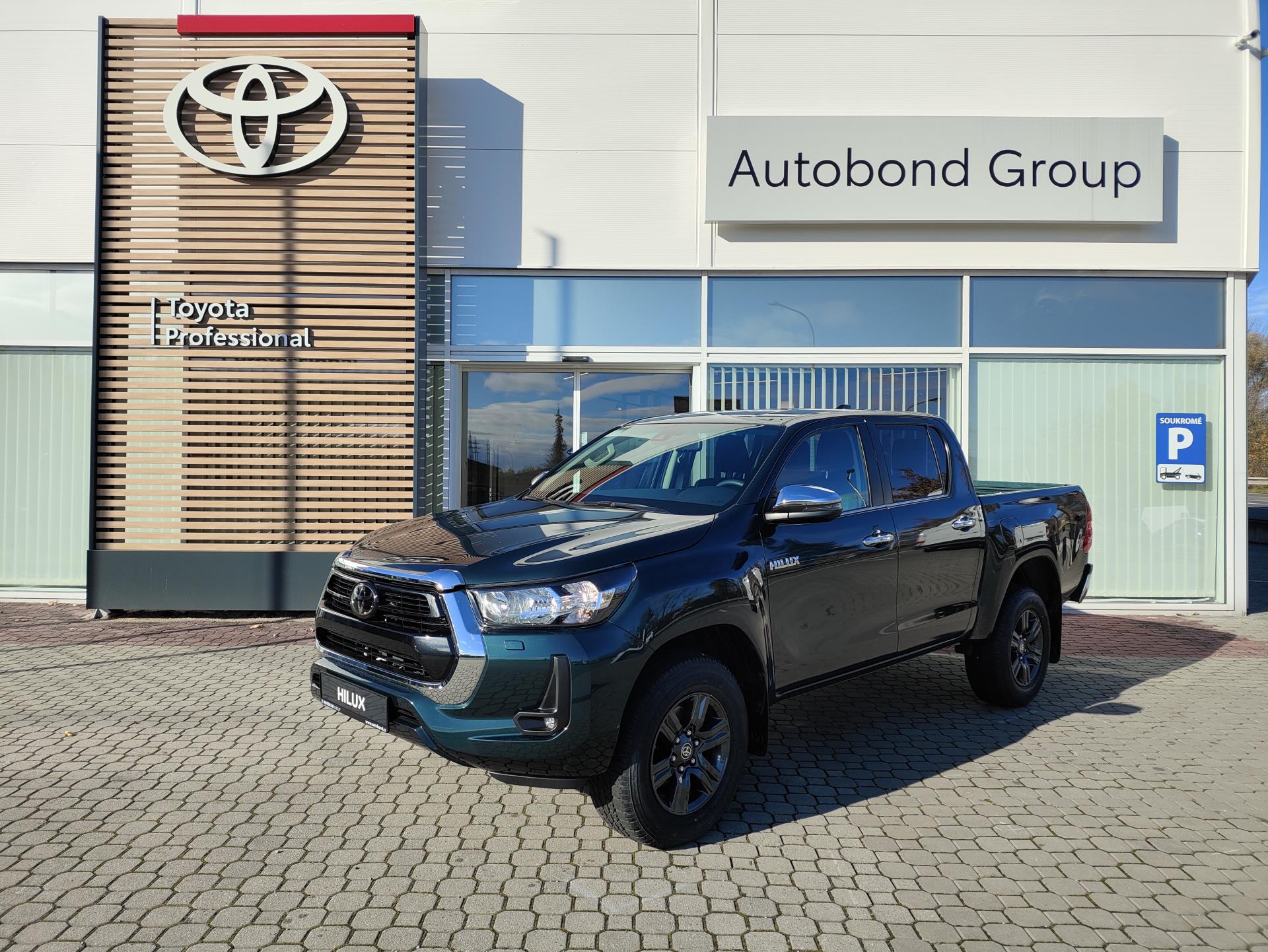 Toyota Hilux 2.8D 6MT Active 4×4