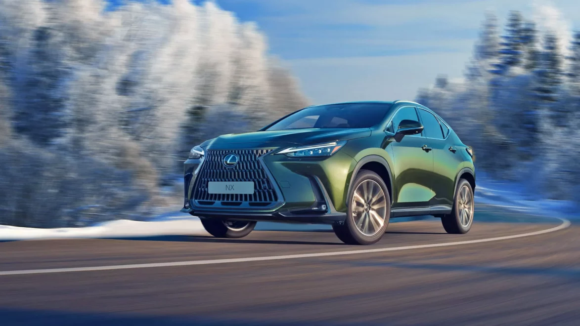 Váš nový Lexus SUV čeká. Již od 699 000 Kč