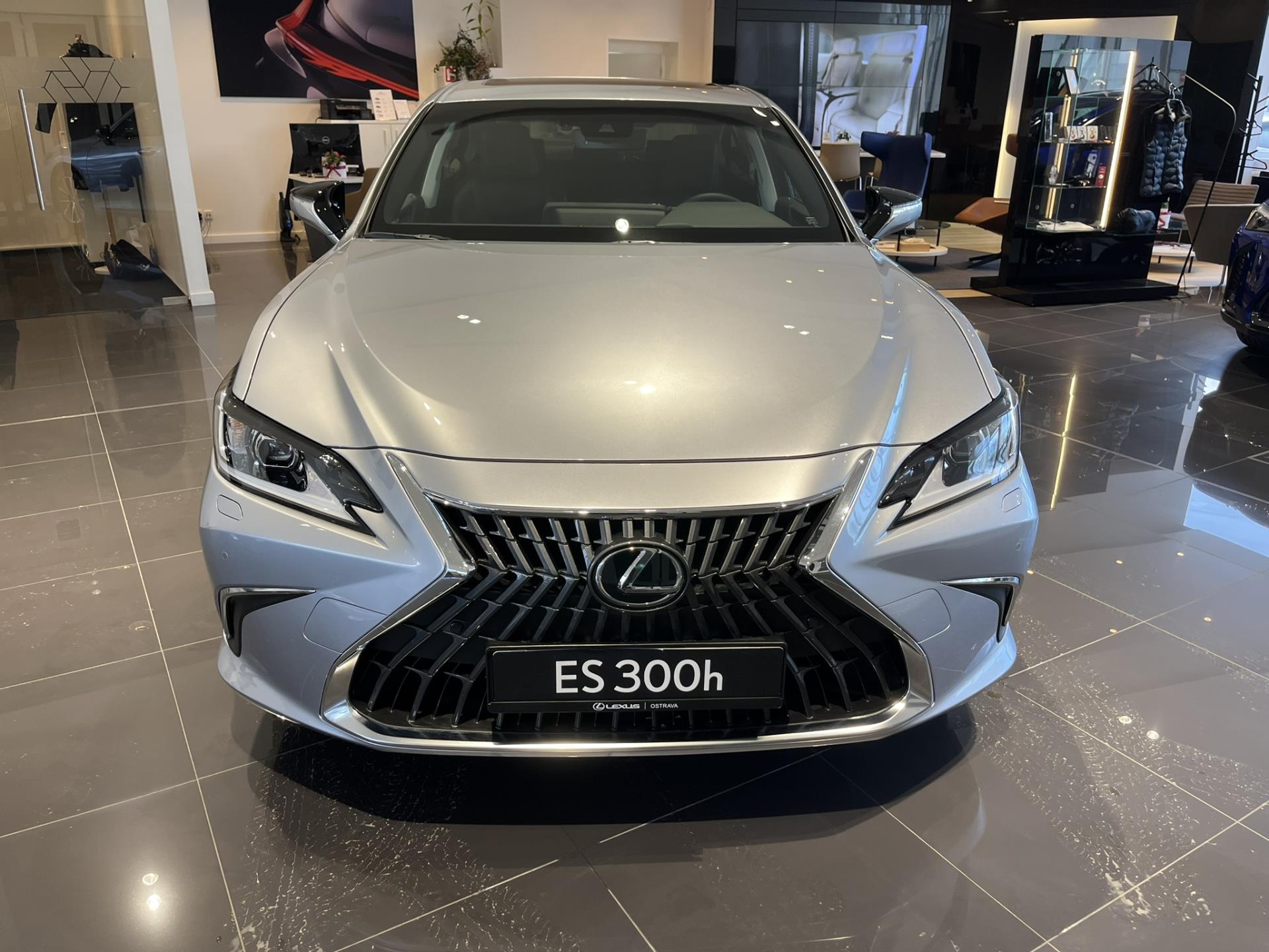 Lexus ES 300h Business Edition