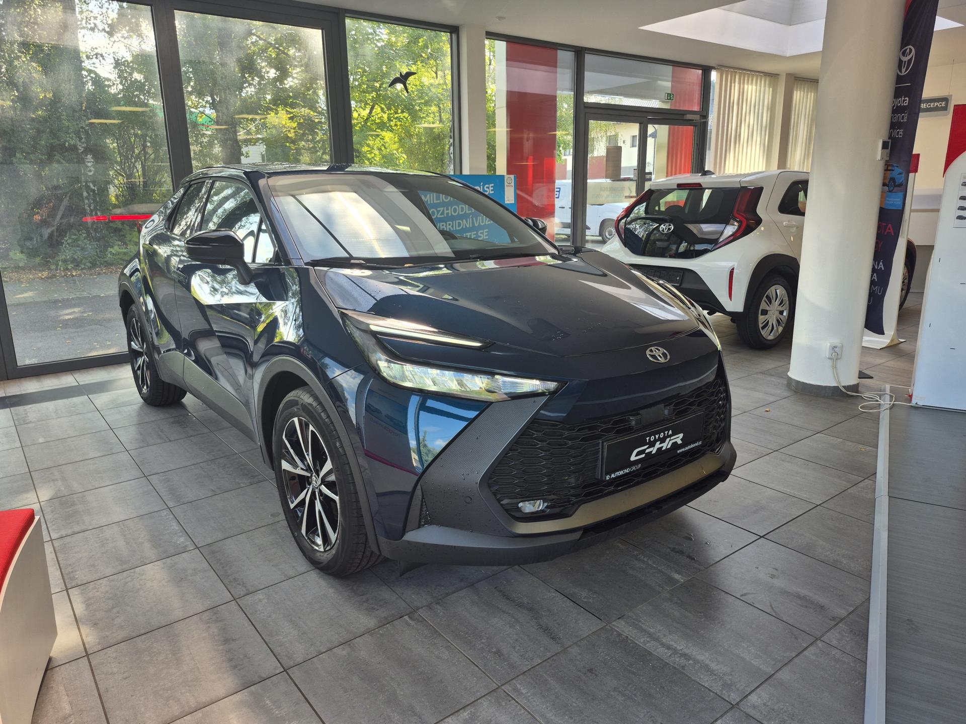 Toyota C-HR Style 2.0 Plug-in Hybrid (220k)