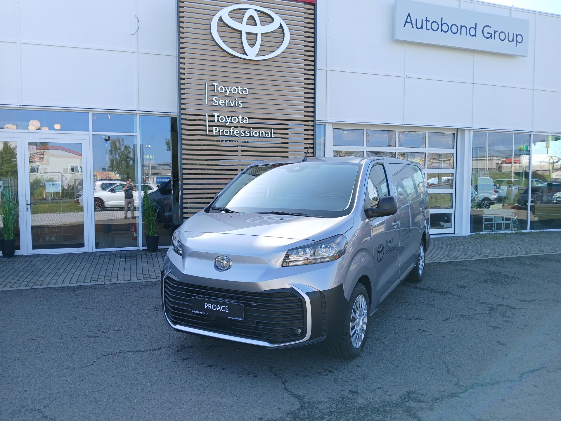 Toyota ProAce 2,0 144 6MT Active Multimedia 2 místa