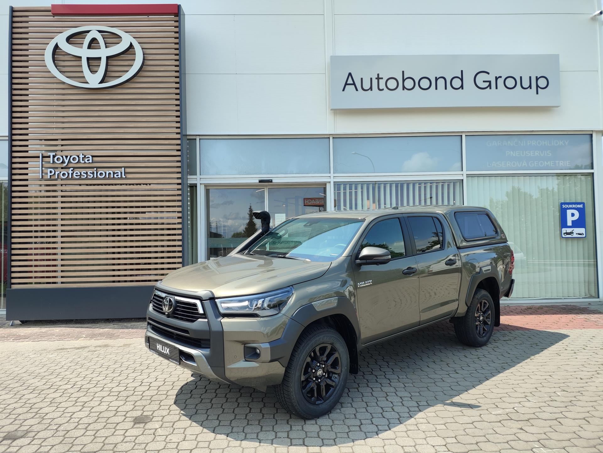 Toyota Hilux 2,8D 6AT Executive 4X4