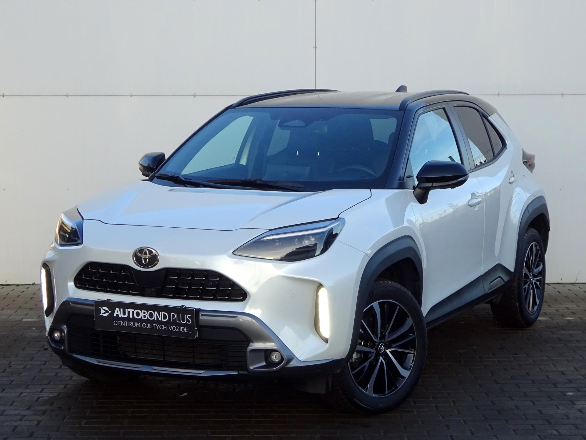 Toyota Yaris Cross 1.5 HSD e-CVT 130k AWD Premiere Edition
