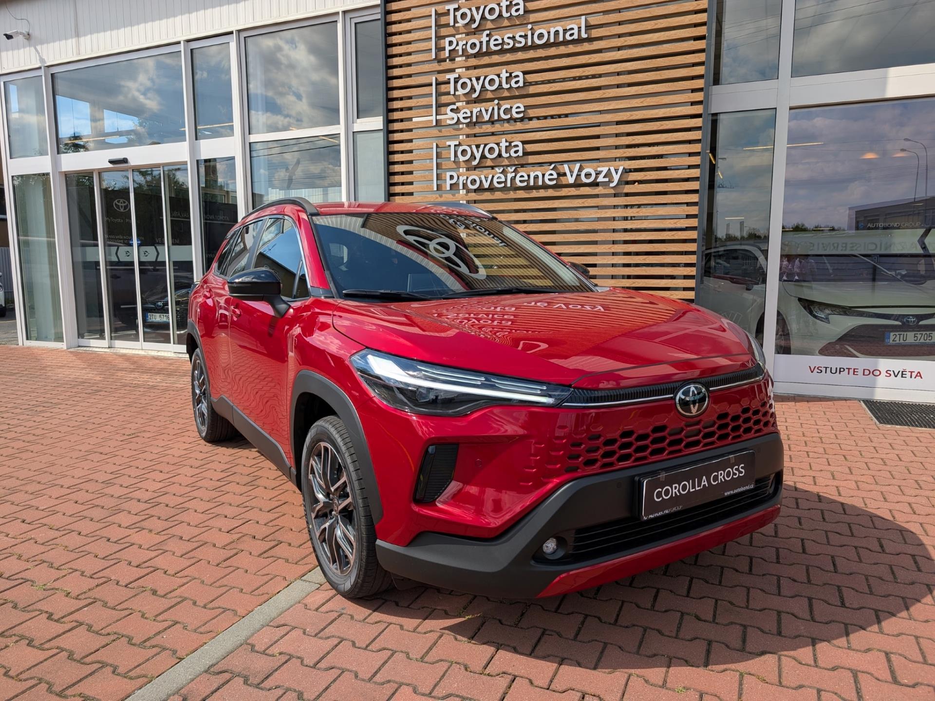 Toyota Corolla Cross 1,8 HEV STYLE
