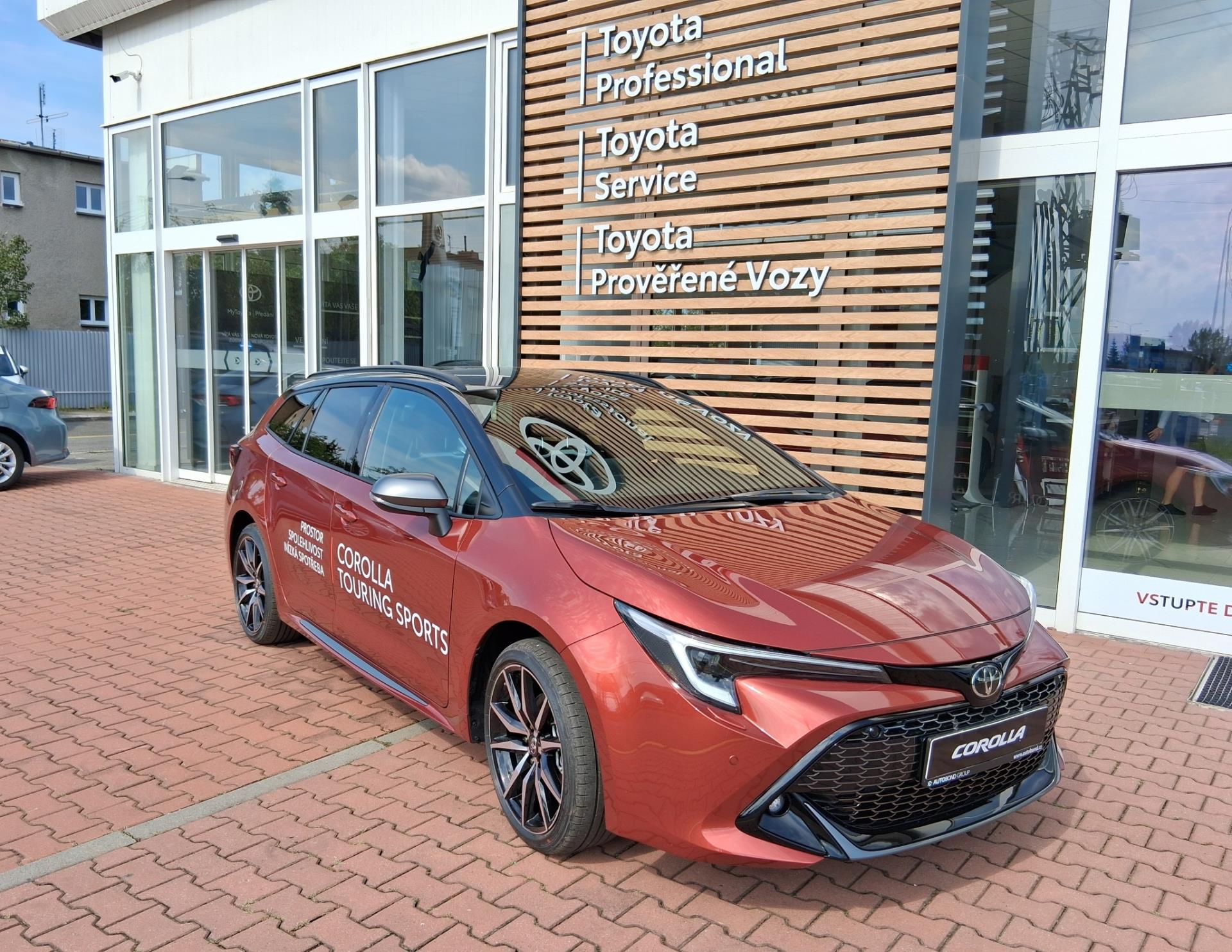 Toyota Corolla 2,0 HEV 178K GR SPORT