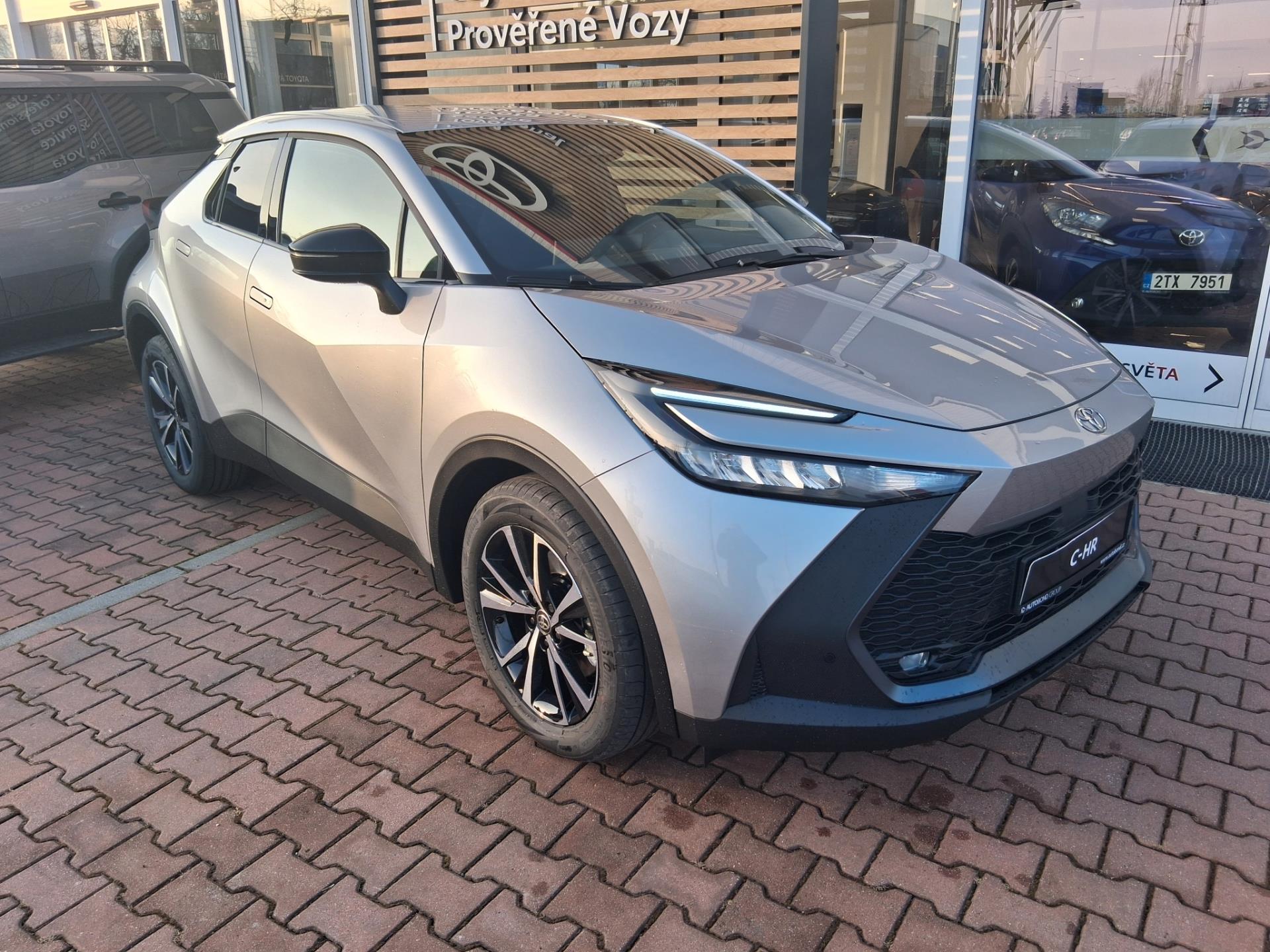 Toyota C-HR 2.0 PHEV 4×2 STYLE