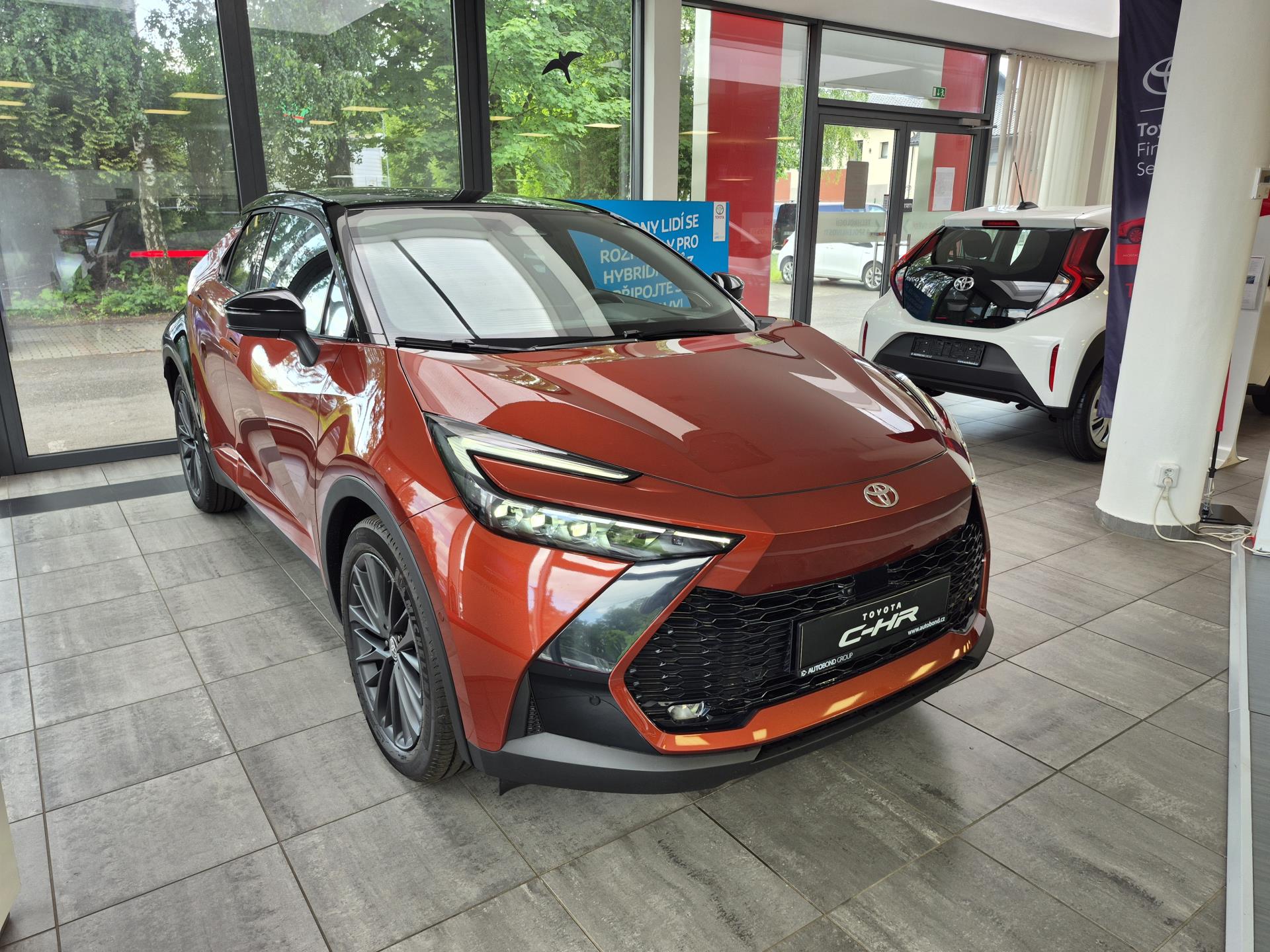 Toyota C-HR Tokyo Edition 4×4 2.0 Hybrid (198 k)