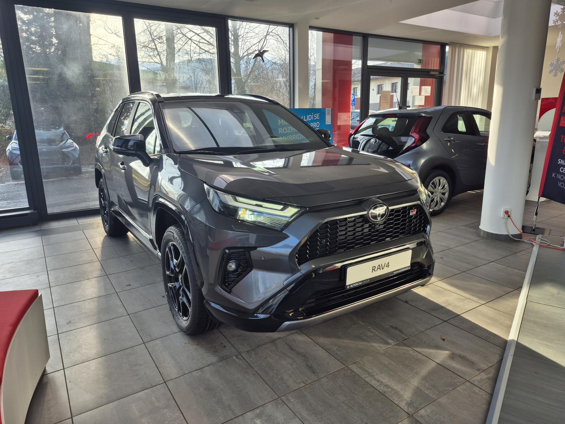 Toyota RAV4 GR Sport 4×4 2.5 Hybrid