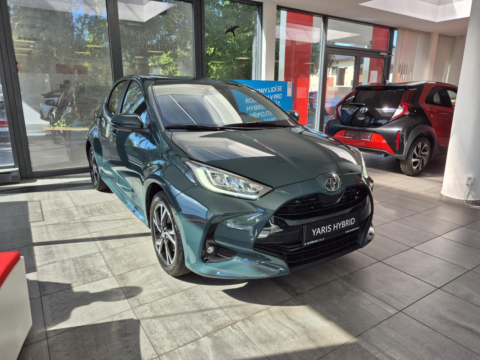 Toyota Yaris Style 1.5 Hybrid (116 k)