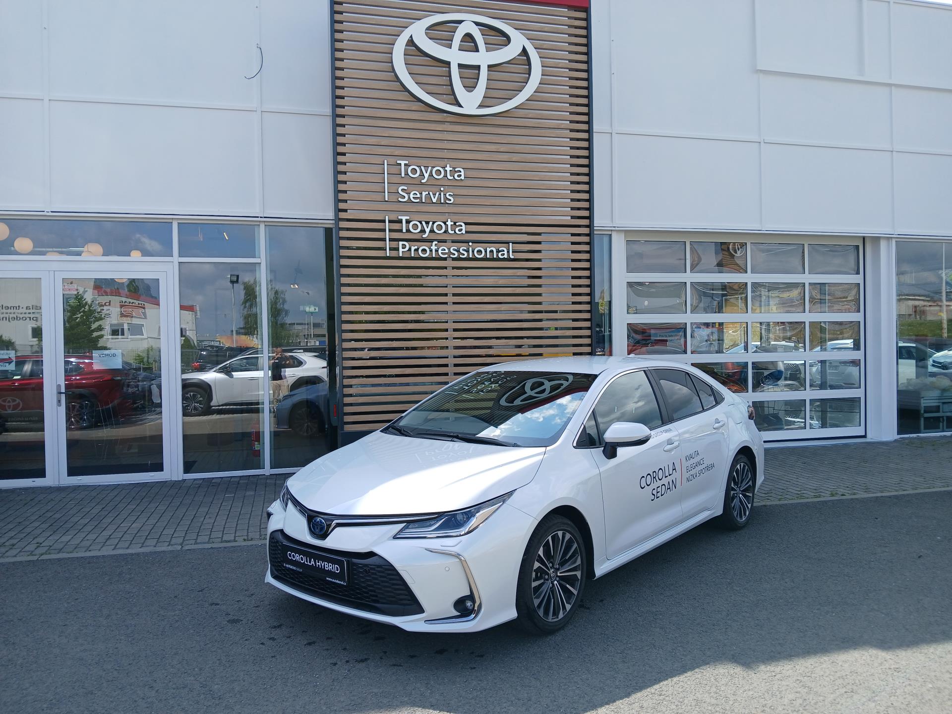 Toyota Corolla 1,8 HEV STYLE