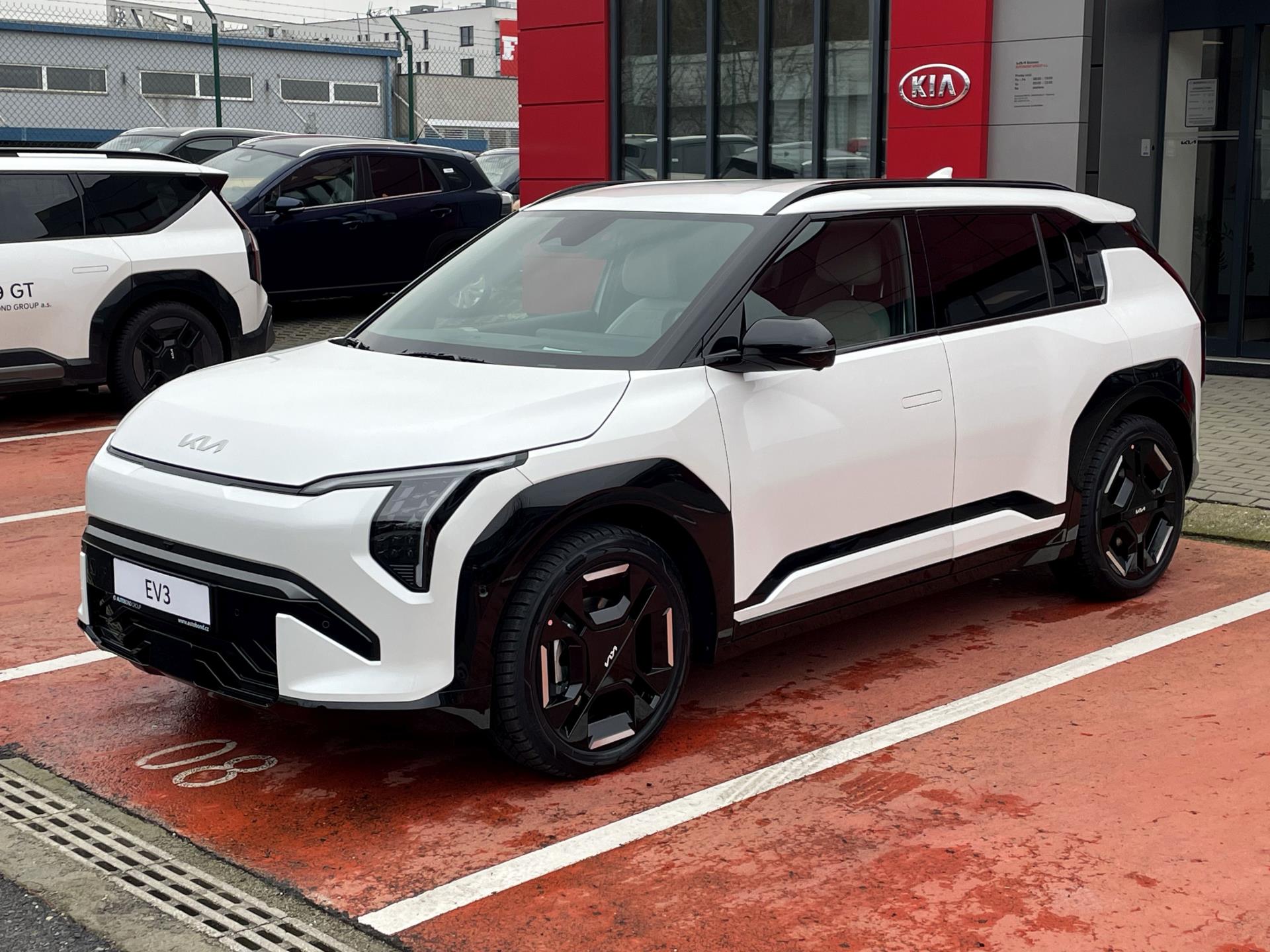 KIA EV3 GT-LINE 4×2 81,4KWH+TECH+V2l