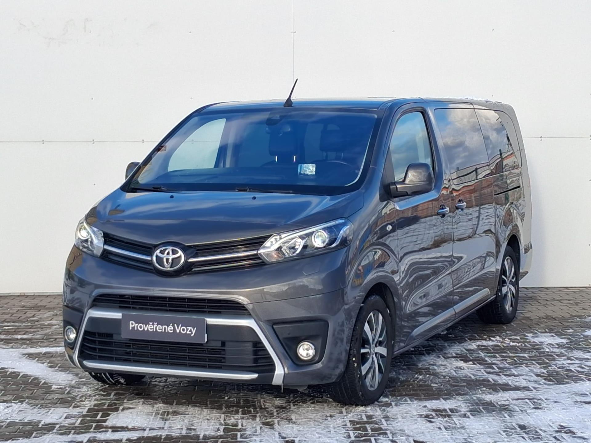 Toyota Proace 2,0 D-4D 8AT L2 VIP Webasto Skyview