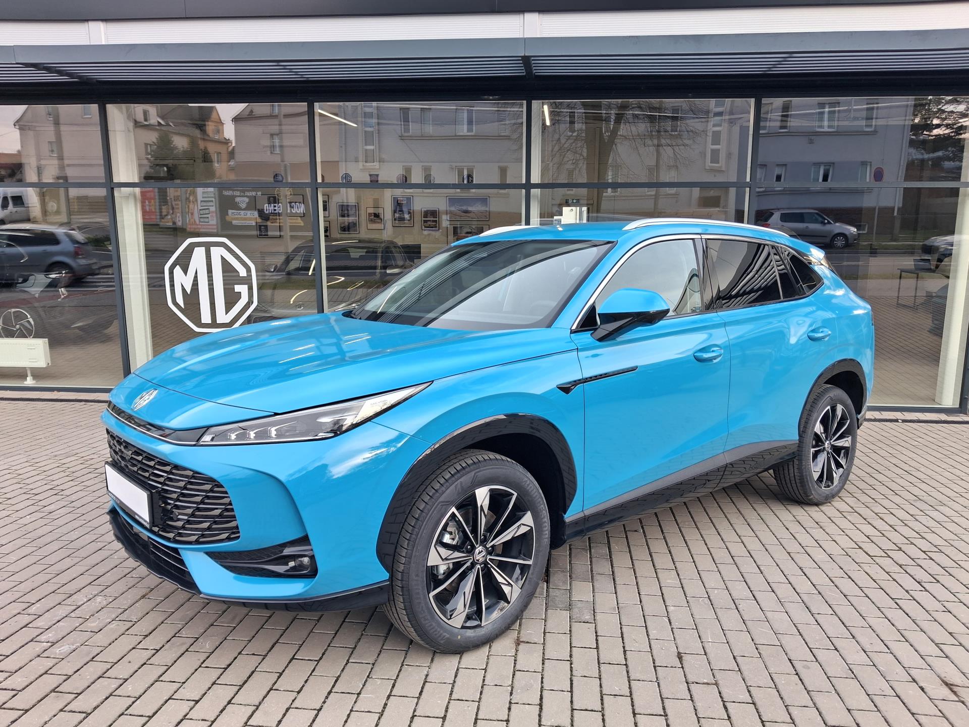 MG HS EMOTION 1.5TGI 125kW 6MT 4×2