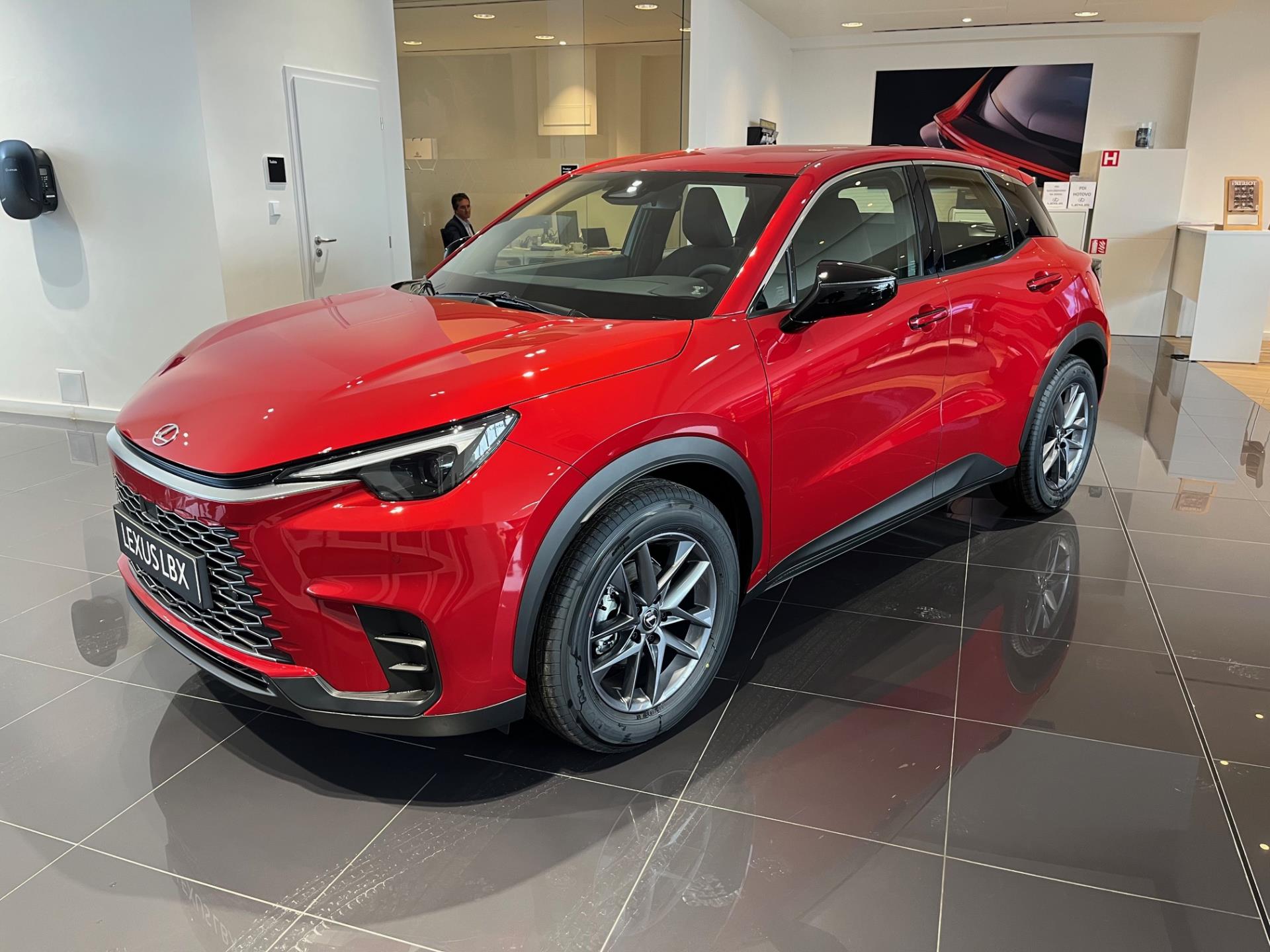 Lexus LBX COMFORT PLUS