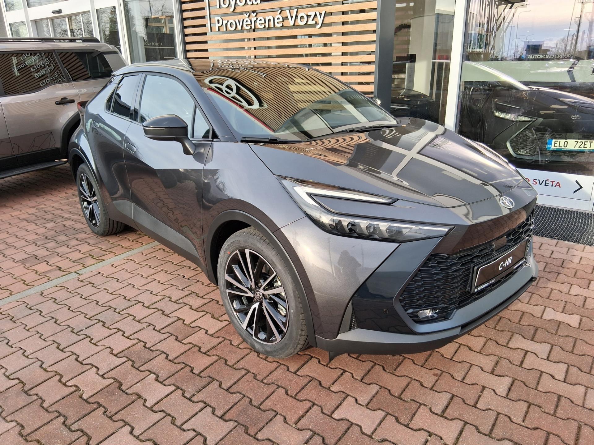 Toyota C-HR 2.0 PHEV 4×2 EXECUTIVE