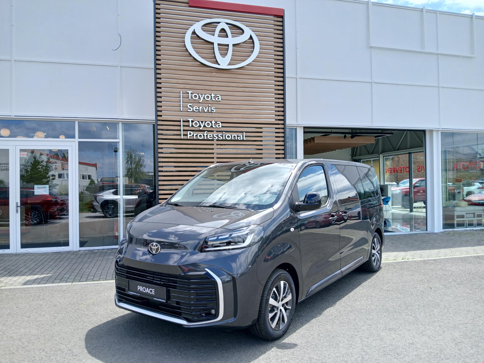 Toyota Proace Verso 2.0 D, 8 AT, Family 8S