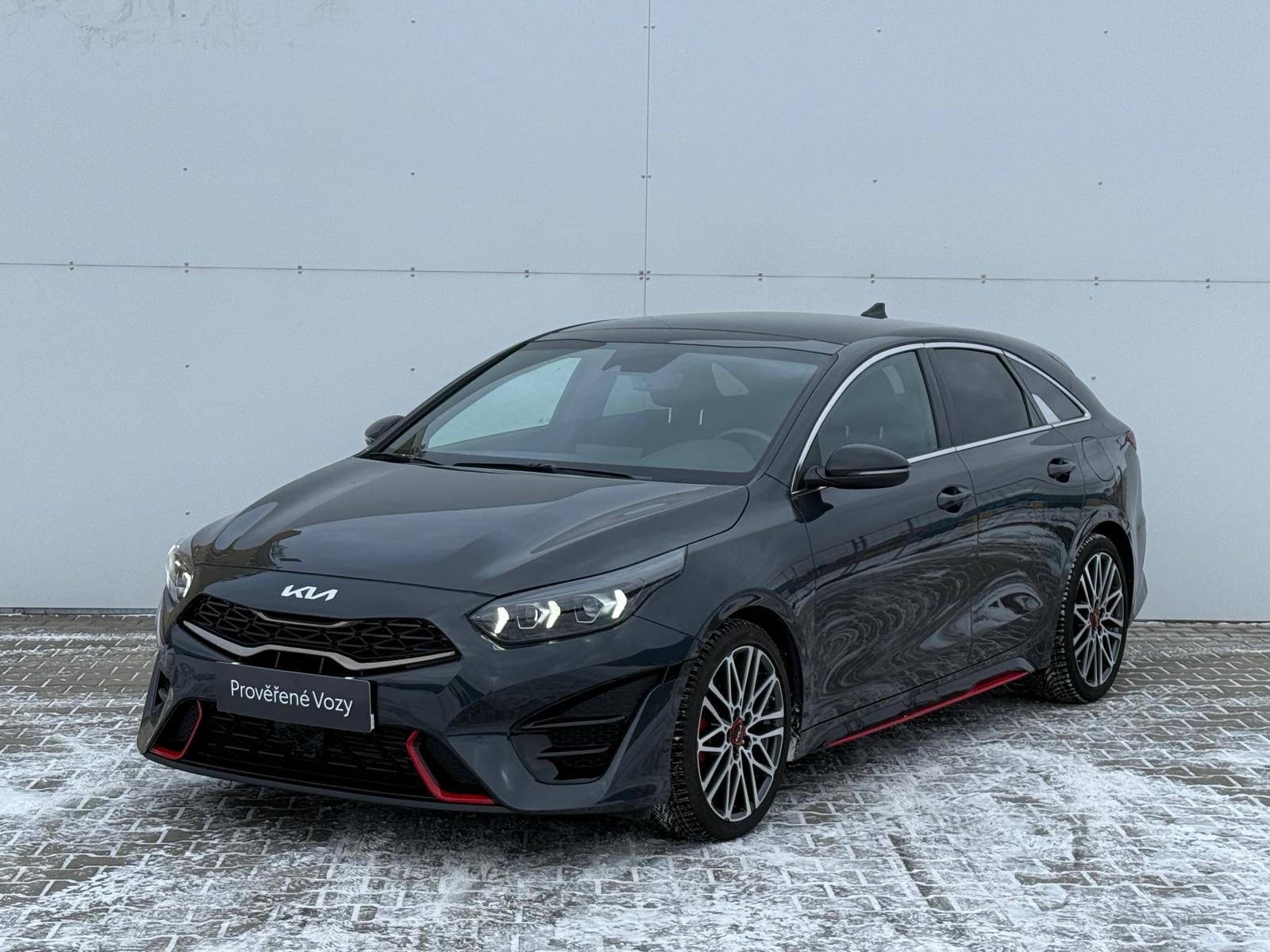 KIA ProCeed 1.6 T-GDI 150kW GT DCT Panorama