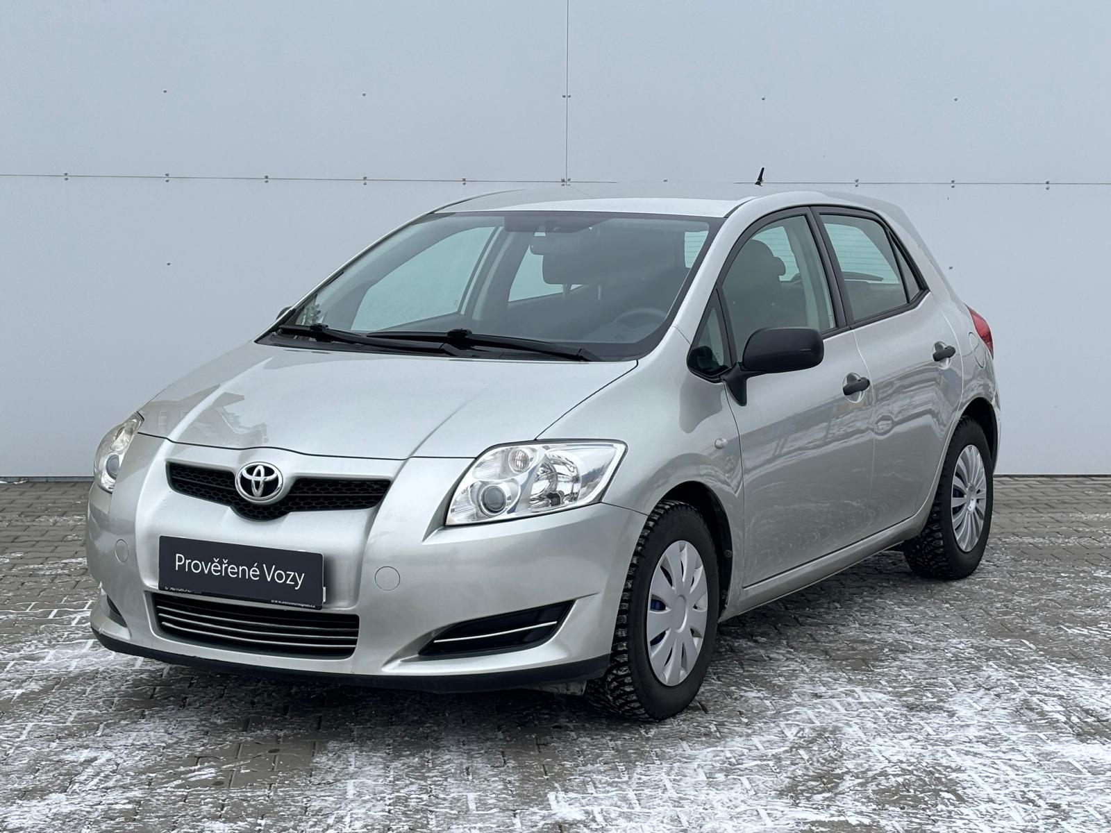 Toyota Auris 1.33 VVT-i Terra Cool