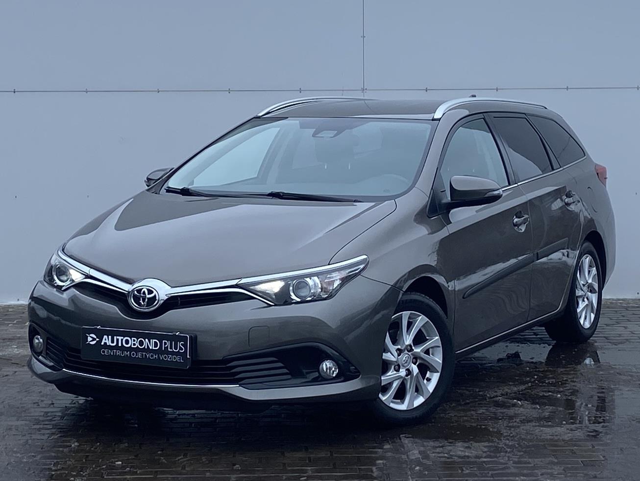 Toyota Auris 1.6 VVT-i 97kW Active TREND