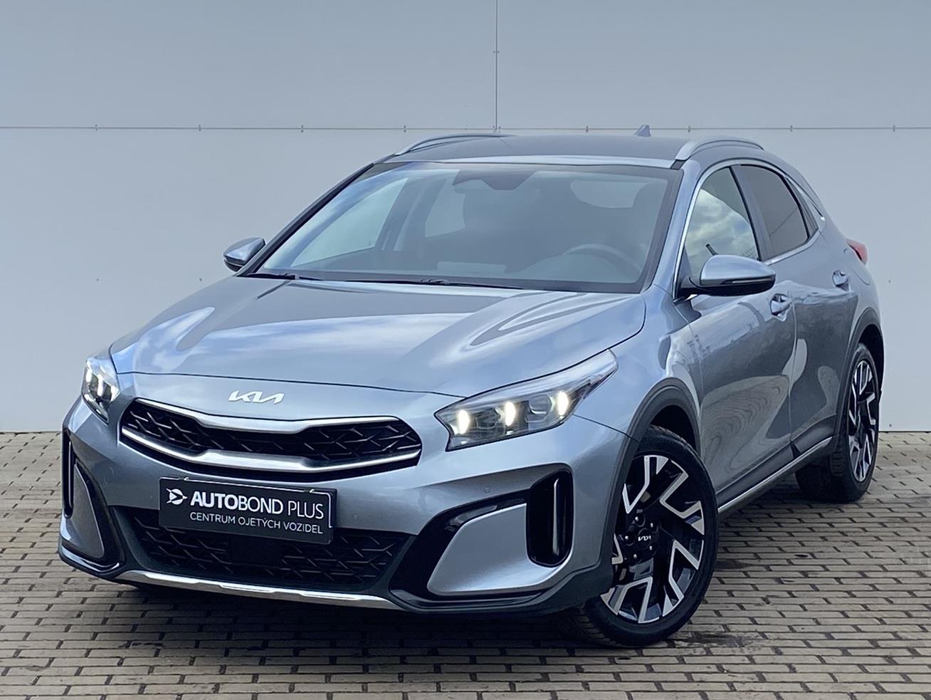 KIA XCeed 1.5 T-GDi 103kW 7DCT TOP