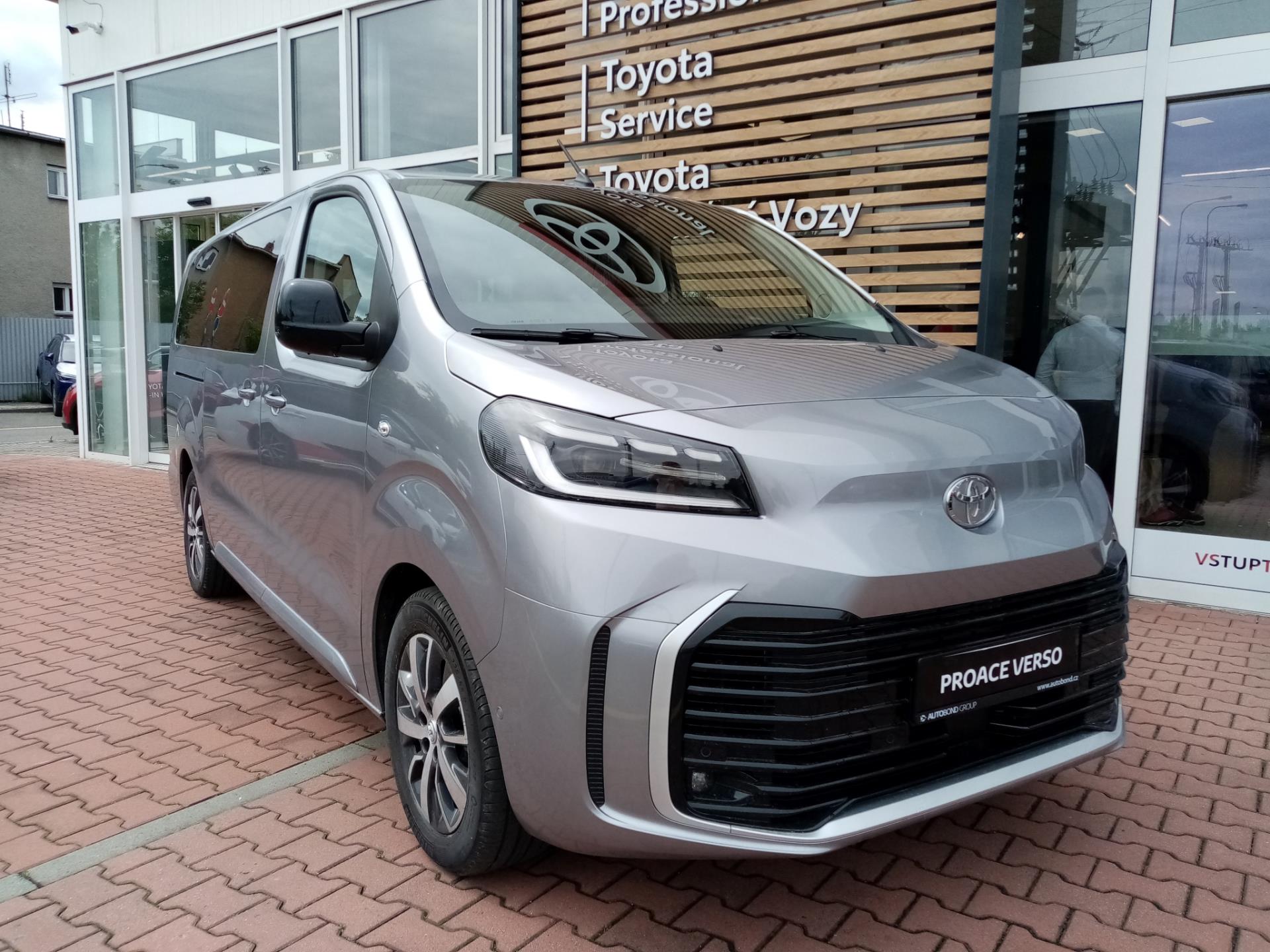 Toyota Proace Verso 2,0 D 8AT 180K FAMILY 8 MÍST