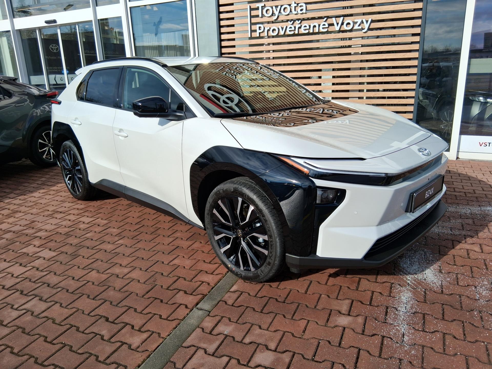 Toyota bZ4X EXECUTIVE 4X4 343K