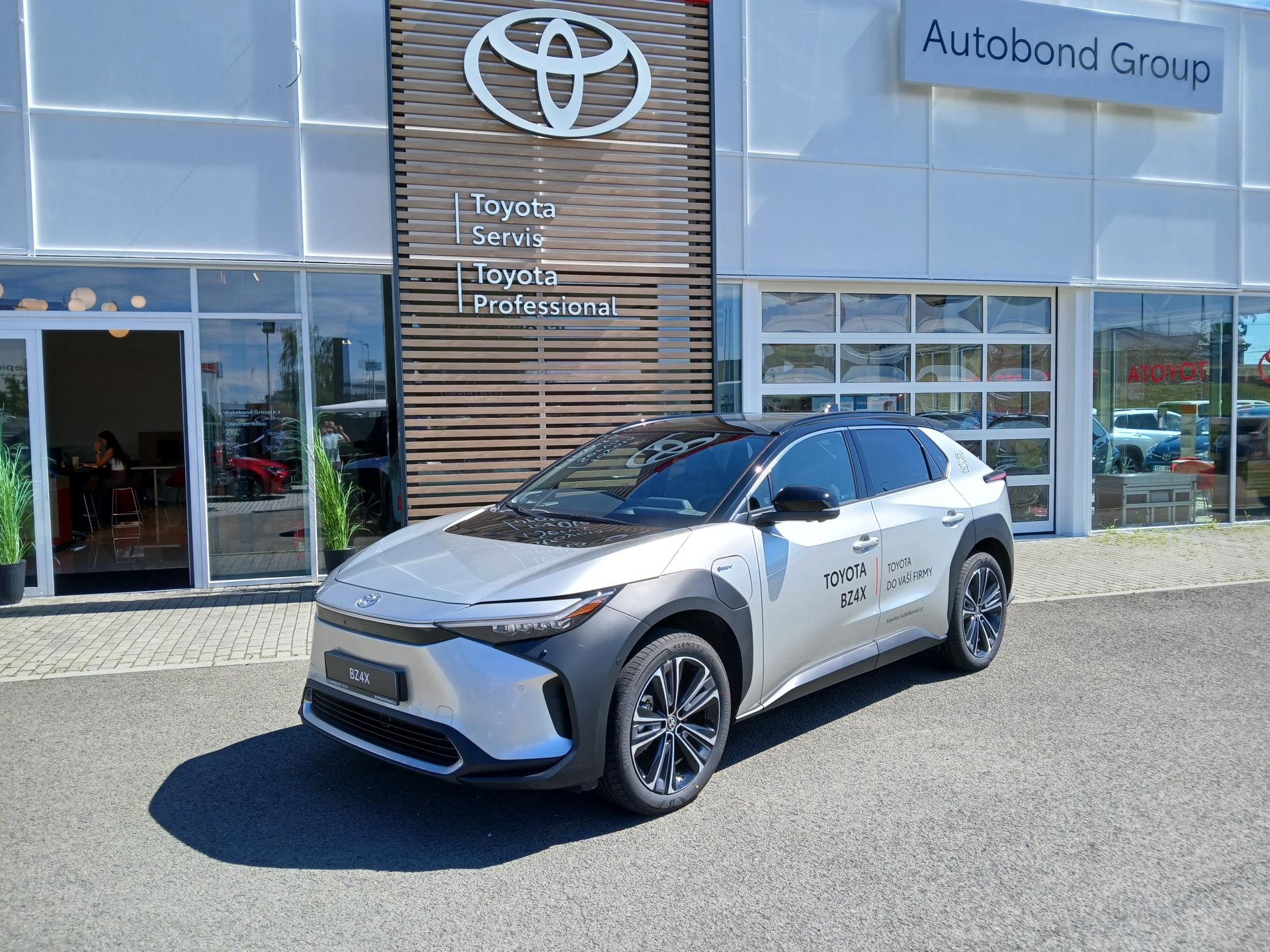 Toyota bZ4X Electric Motor 4×4 Executive