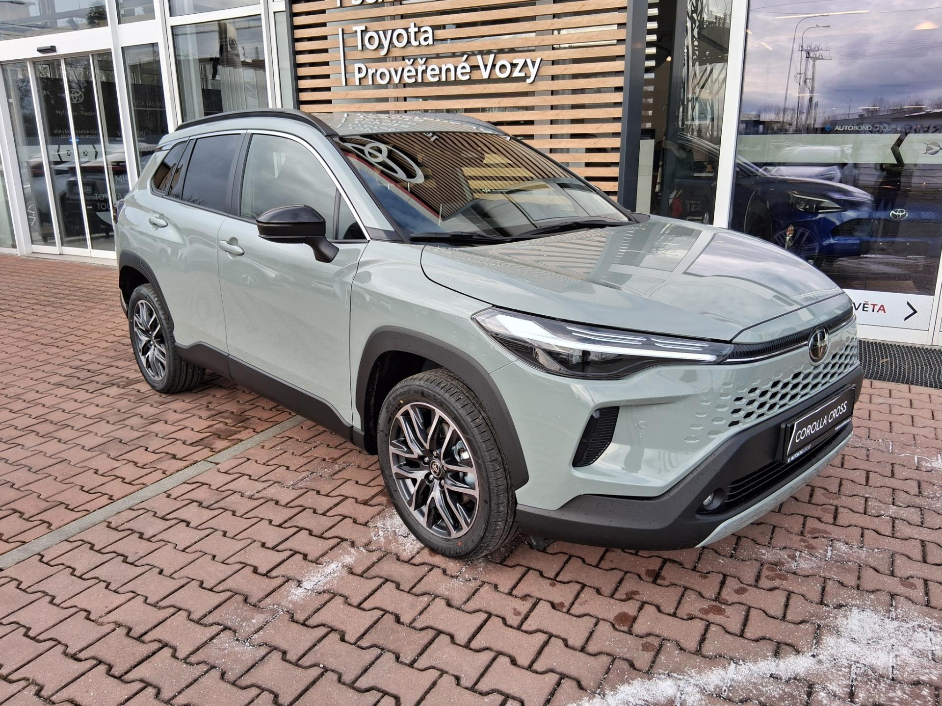 Toyota Corolla Cross 1,8 HEV STYLE
