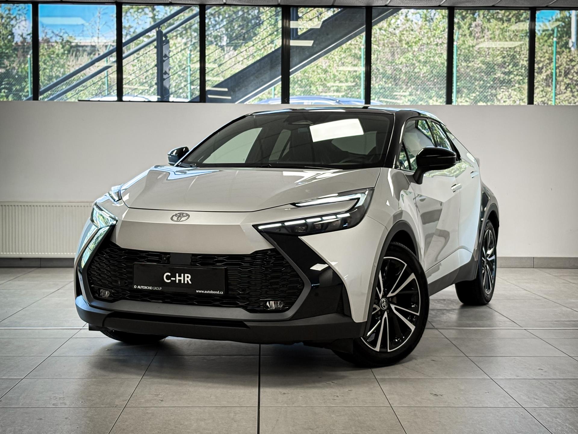Toyota C-HR 2.0L HEV CVT Executive Premiere Edition 4×4 + ZIMNÍ KOMPLETY ZDARMA