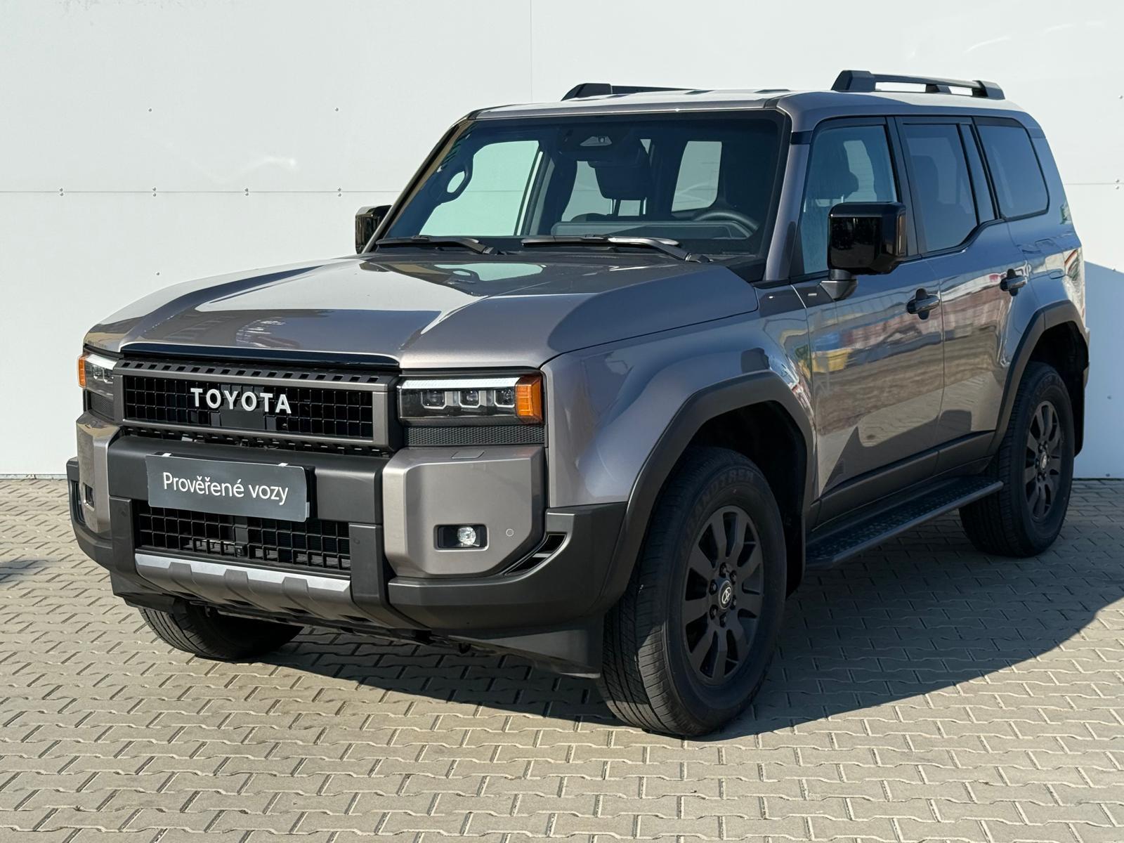 Toyota Land Cruiser 2.8 D-4D 6AT Invincible